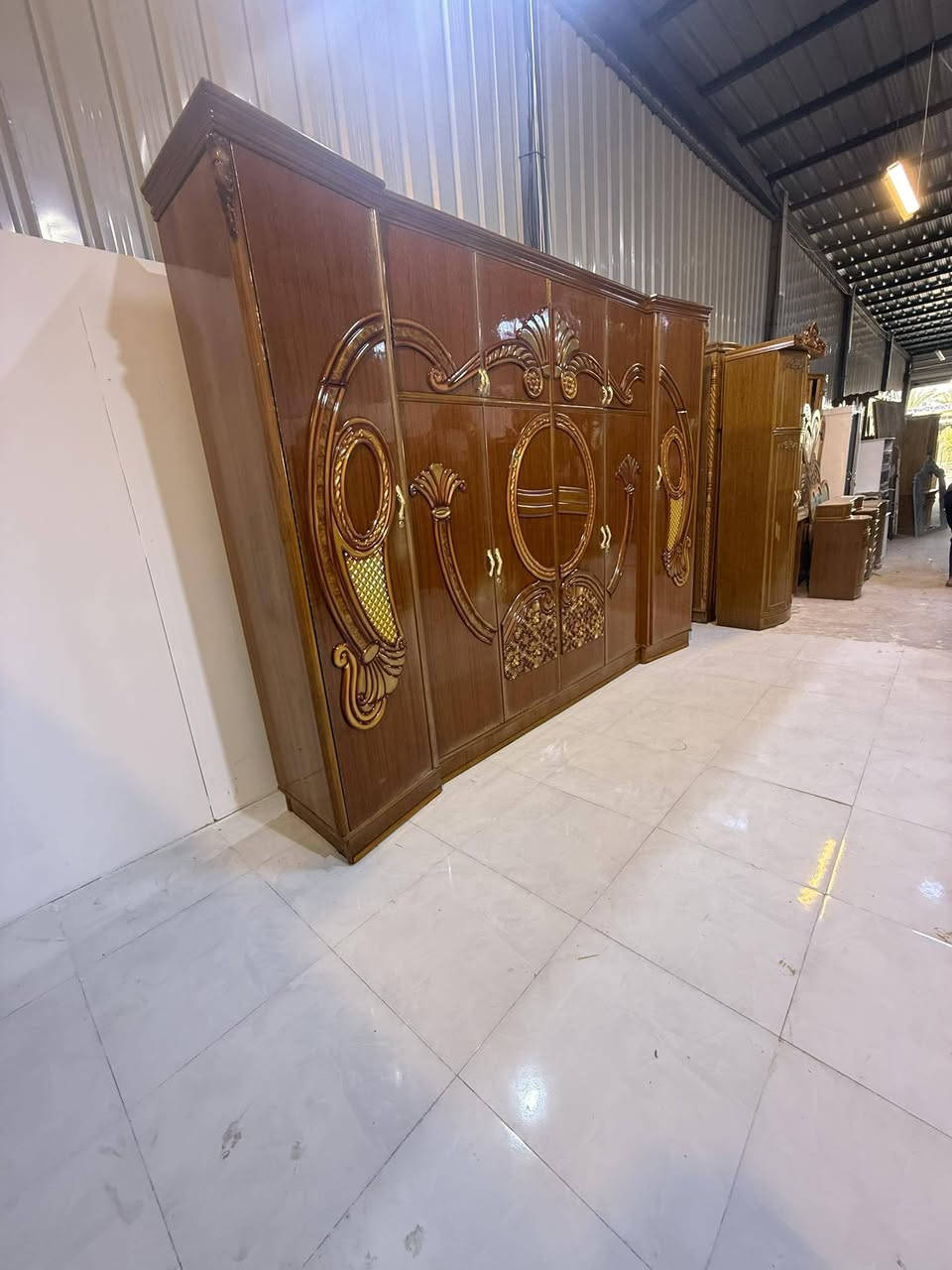 داخل خارج صاج ثقيله مرتبه ويا التوصيل والشد واصل ***********
