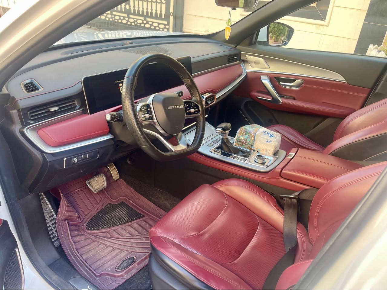 جيتور X70 بلاص 
موديل 2024
ماشي 30 الف 
المواصفات فول 
حجم محرك 16 المرغوب 
السنويه بسمي / جديد
السيارة كلين بدون صبغ وبدون رصعه 
كفالة عامة / من كل نواحي 
وكوبون بانزين موجود ( بطاقة بانزين )
والسعر 163 وبيه مجال للطيبين
للأستفسار اتصل / *********** كركوك, العراق
