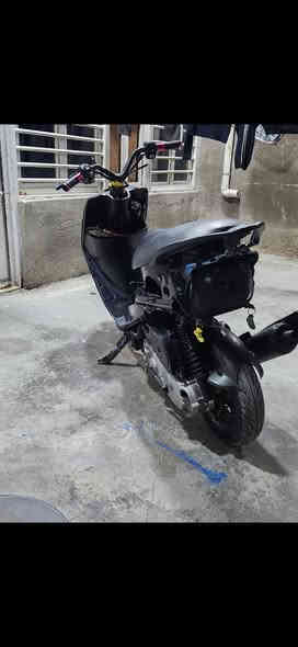 الدراجه خير من الله  مزوده 
الغراض المزوده
1يدات بنزين
2صلنصه FM
3 عقل رياضي 9نمر
4دبل اب البطل امامي 
5 استاند تك رياضي 
6 سلف رياضي الاصلي
الشلعه فولل نكره سلف شرط هندر واحد 
عيوبها 
بس كفراتا  
كدام عينك شوفت عينك اذا ما تخلي الله بين عيونك لا ترسلني 
فيس ما موجود فقط وتساب 
***********
مكاني بغداد المدائن فلكه سلمان باك
