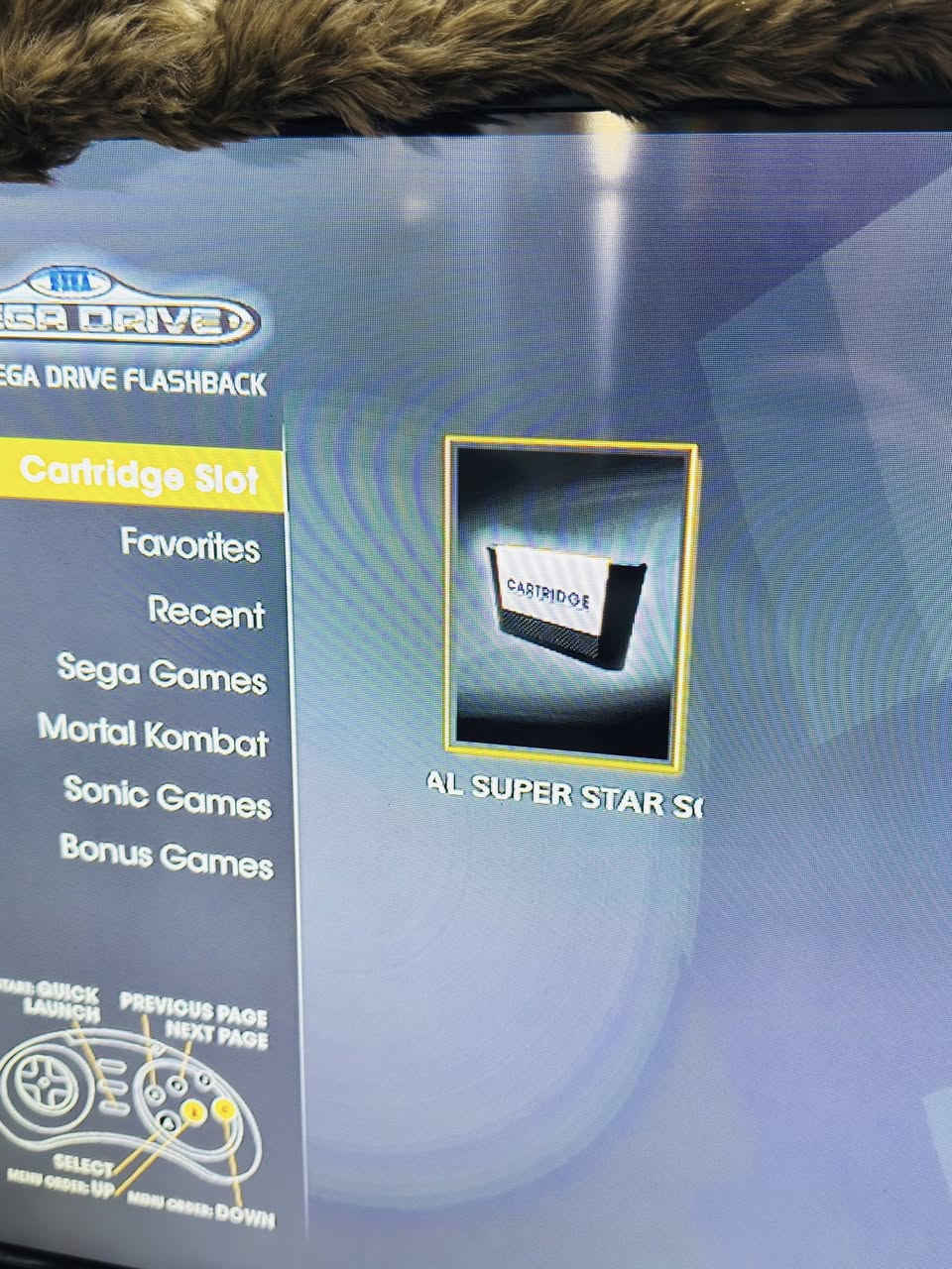 جهاز العاب سيكا اصلي مع جوستك اصلي  وكيبل بور يحتوي على الكثير من العاب السيكا مع امكانية استقبال كاترج سيكا وبه خاصية حفظ مكان اللعبة ب55 مع التوصيل سعر نهائي 🔓


**إذا كنت صاحب هذا الإعلان وتريد حذفه لأي سبب، رجاءا أرسل رسالة إلى الدعم الفني**