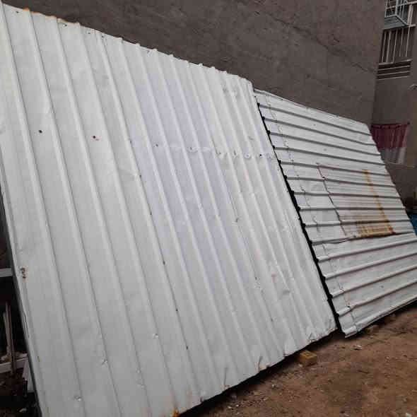 قمريه للبيع عدد ٢ قياس كل وحده ٣ متر في ٣ متر مع بواري عدد ٦ طول ٣ متر سعرهن ١٧٥ الف بغداد حي الجامعه ***********
