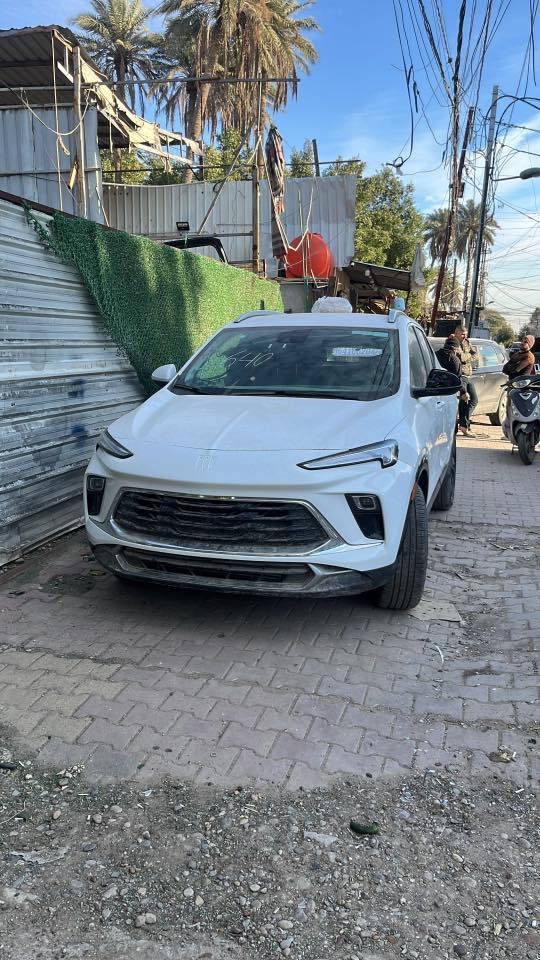 بيوك انكور ٢٠٢٤gx turning sports 
٣ قطع صبغ جنطه وجاملغ وباب خلفي الايسر 
ماشيه ٥ الف كيلو 
***********
سعر ١٥٠$
