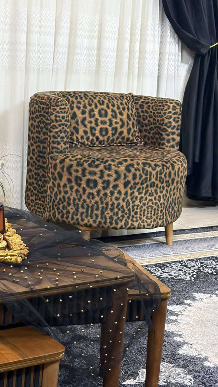 للبيع تخم 10 مقاعد  نظيف جدا 4 كراسي تايكر واثنين كبار  للاستفسار خاص مكاني بغداد


**إذا كنت صاحب هذا الإعلان وتريد حذفه لأي سبب، رجاءا أرسل رسالة إلى الدعم الفني**