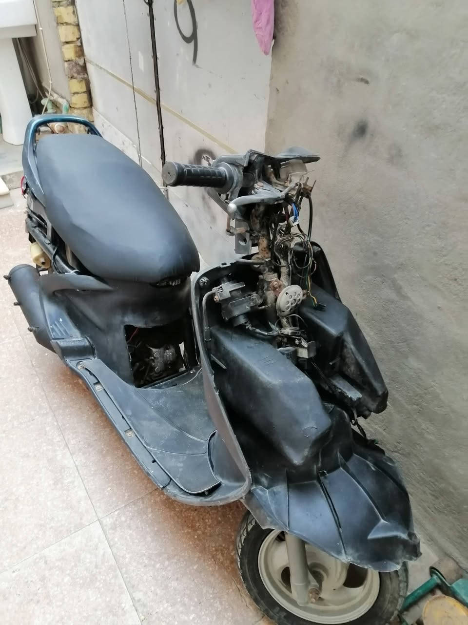 دراجه للبيع السعر خاص ***********
