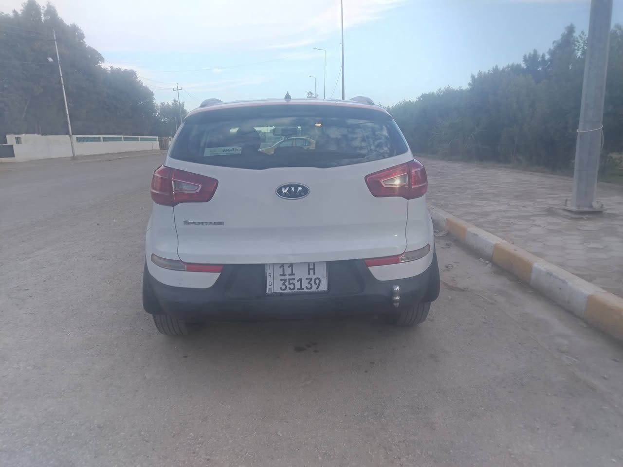 #اللهم_صل_على_محمد_وال_محمد
سيارة سبورتج 2011 خليجي مكفولة 
مشروع وطني رقم بغداد بأسمي 
محرك 2000 دوش 
شاشة كاميرا تحكم ستيرن تبريد خير من الله 
باتري جديد 
تخم تاير جديد 
حدادية 
واسط / كوت 
***********
