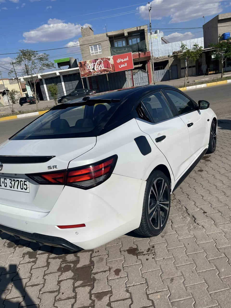 سنترا موديل 2020 مواصفات SR بدون صبغ بيه 3 قطع صغير بارد ماشي 64 الف مايل سنوية بسمي  بيه بطاقة بنزين بشر تحويل و الغرامة و بشرط كير و محرك عنوان كركوك 
الاستفسار عل الرقم تالي ***********
