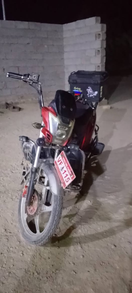 مراوسه بجبلي بسكنس بهارلي    بطاريات جدد بس بي ضربه بصيطه  والله العظيم  بعده جديد  يوجد خاص  ) عادي انطي فرق قليل


**إذا كنت صاحب هذا الإعلان وتريد حذفه لأي سبب، رجاءا أرسل رسالة إلى الدعم الفني**