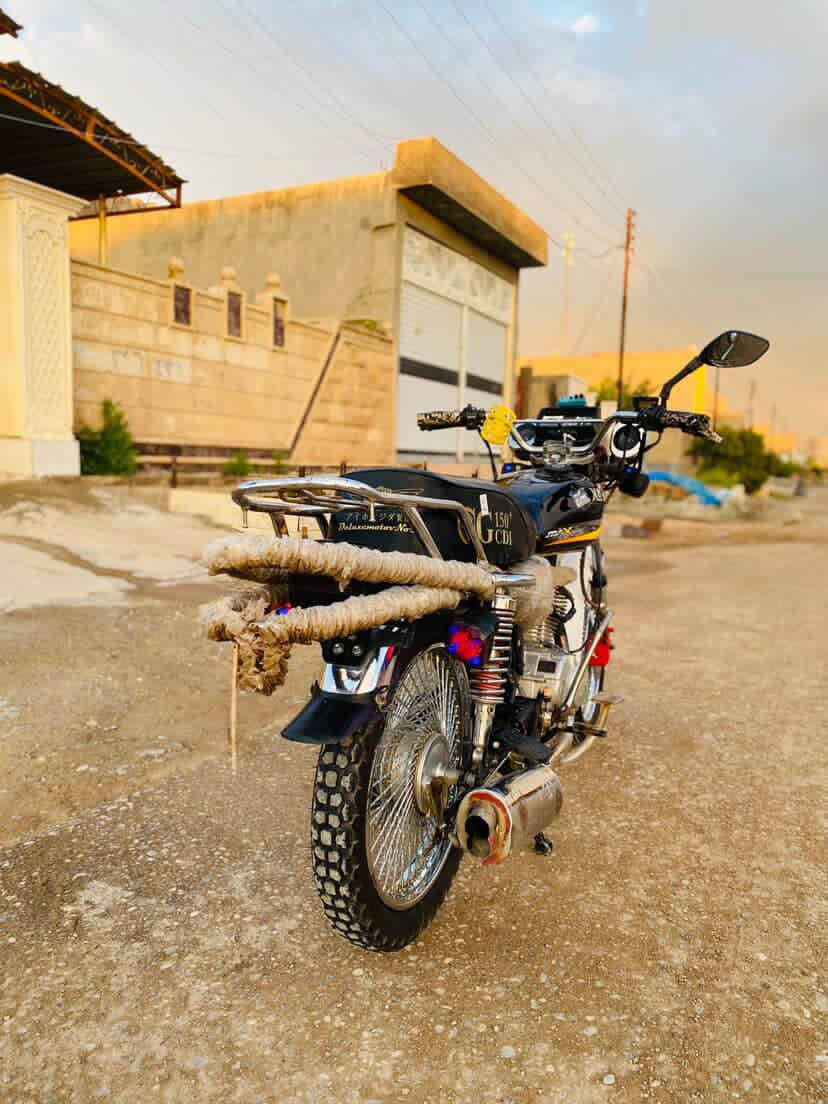 سلام عليكم تايكر موديل 24 ما ناقصه اي شي تجي شغل وتطلع ما عده الجبنه طاكه السعر 400وبي مجال 
ملاحظه:ابو 350 لا يراسل ***********
