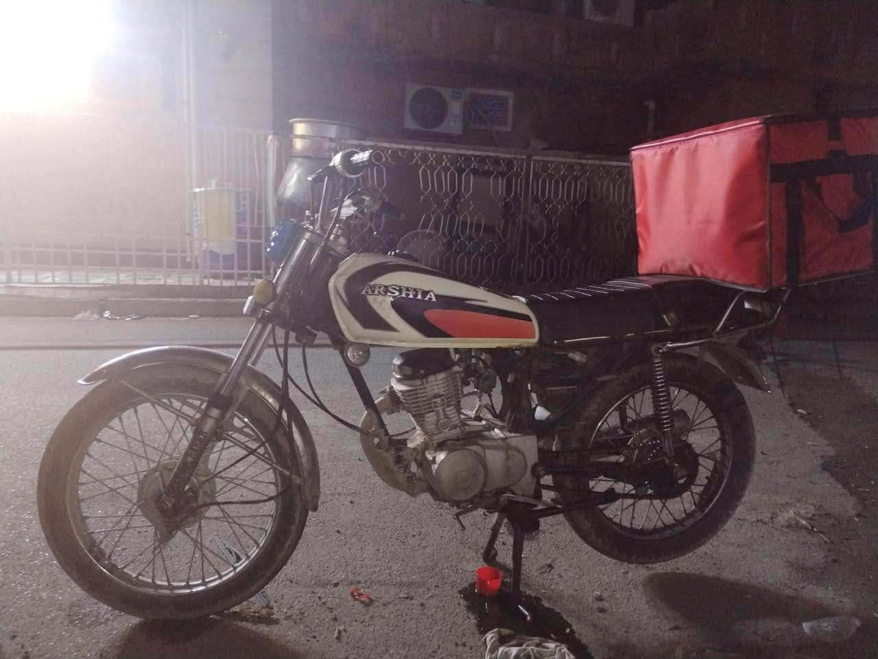 دراجه ايراني موديل ٢٢ فقط هندر بدون اوراق اكفلك سرقه مكينه نضيفه السعر ١٥٠ قفل ***********
