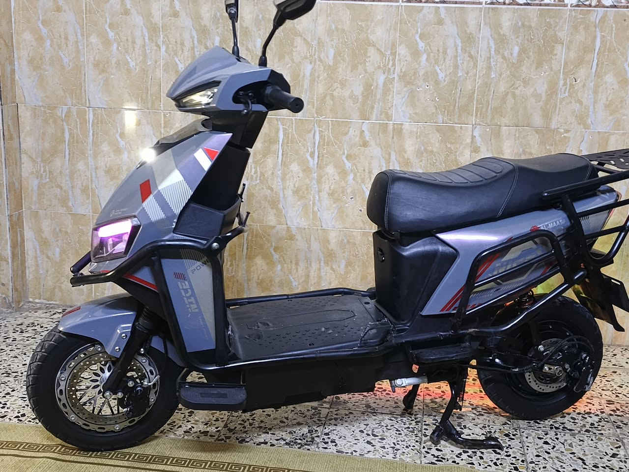 سلام عليكم موطور سكنس ابو الدرع اخر موديل 2025
نضافه ١٠٠/١٠٠ عده البطاريات منفوخه نص عمر ماكفلهن 
موطور فول مواصفات مثبت سرعه بصمتين
كله شغال
لايت زنون عالي ناصي 
لايتات ايلي دي الوان نشرات 
بريكات هايدروليك
سعره٤٧٥قفله مكاني فلوجه ***********
