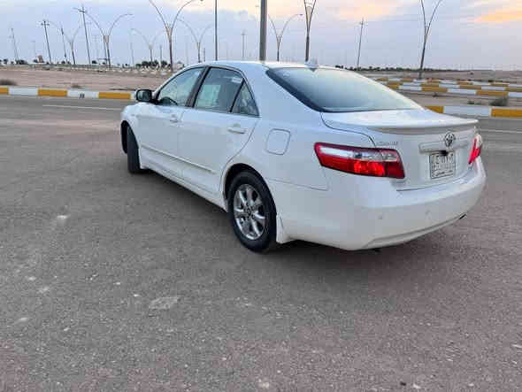 السلام عليكم 
للبيع 
تيوتا كامري 
2009 كويتي 
مكفوله عدا ملاحضات بسيطه 
رقم بغداد تحويل مباشر 
فول مواصفات 
محرك كير صدر تبريد تخم تاير كله جديد 
السياره جاهزه من كلشي 
السعر ١٢٥ وبيهه مجال 
الاستفسار ***********

معرض سالم التجاري/الانبار/حديثه/الحقلانيه 
قرب محطة تعبئة وقود الحقلانية
