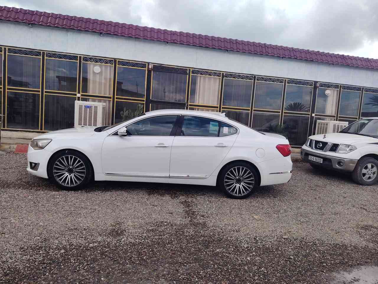 سياره كاتنزا
موديل 2013
رقم اربيل انكليزي
السعر 130
بونيد صبغ 
سياره بصمه تحكم ستيرن كشانه كهرباء
***********مكان موصل ناحية القياره قريه الاجمسه
