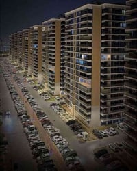 شقة مؤثثه  للإيجار اثاث مودرن درجه أولى في بوابه العراق  07732166011