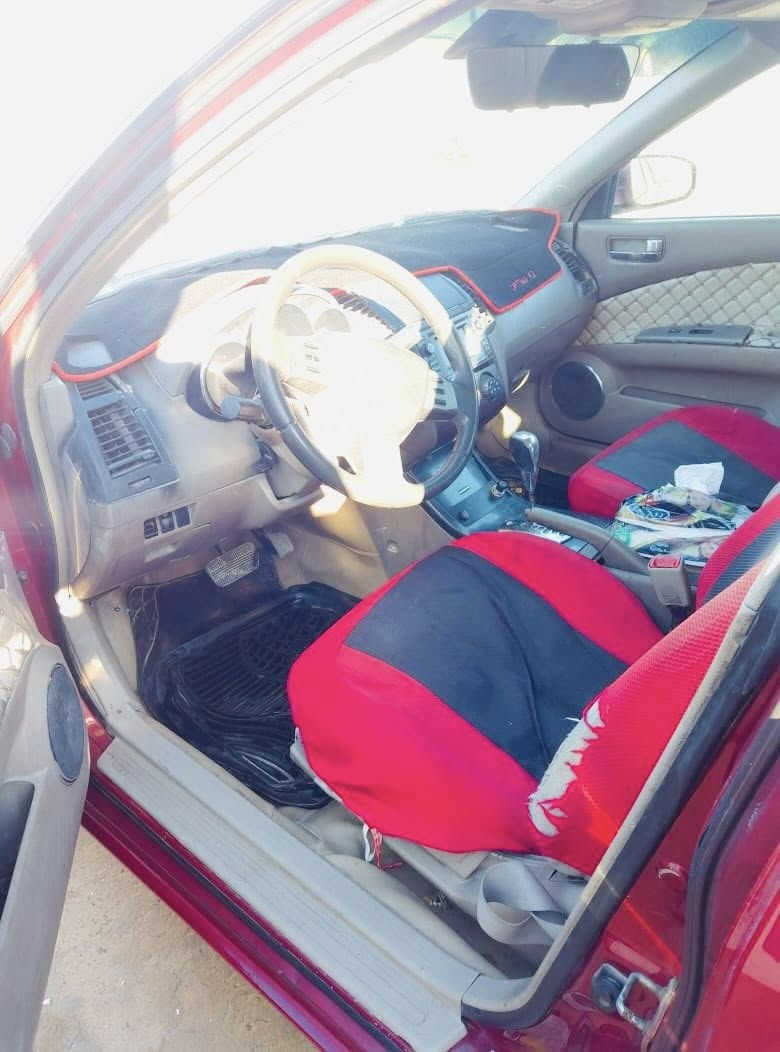 نيسان اولتيمة ٢٠٠٦ صبغ عام اثر جراد كير ومحرك مكفولات  بدون كص بدون ضربة تبريد نقص فقط غاز مكان ديالى   السعر ٥٨ وبيها مجال 
***********
