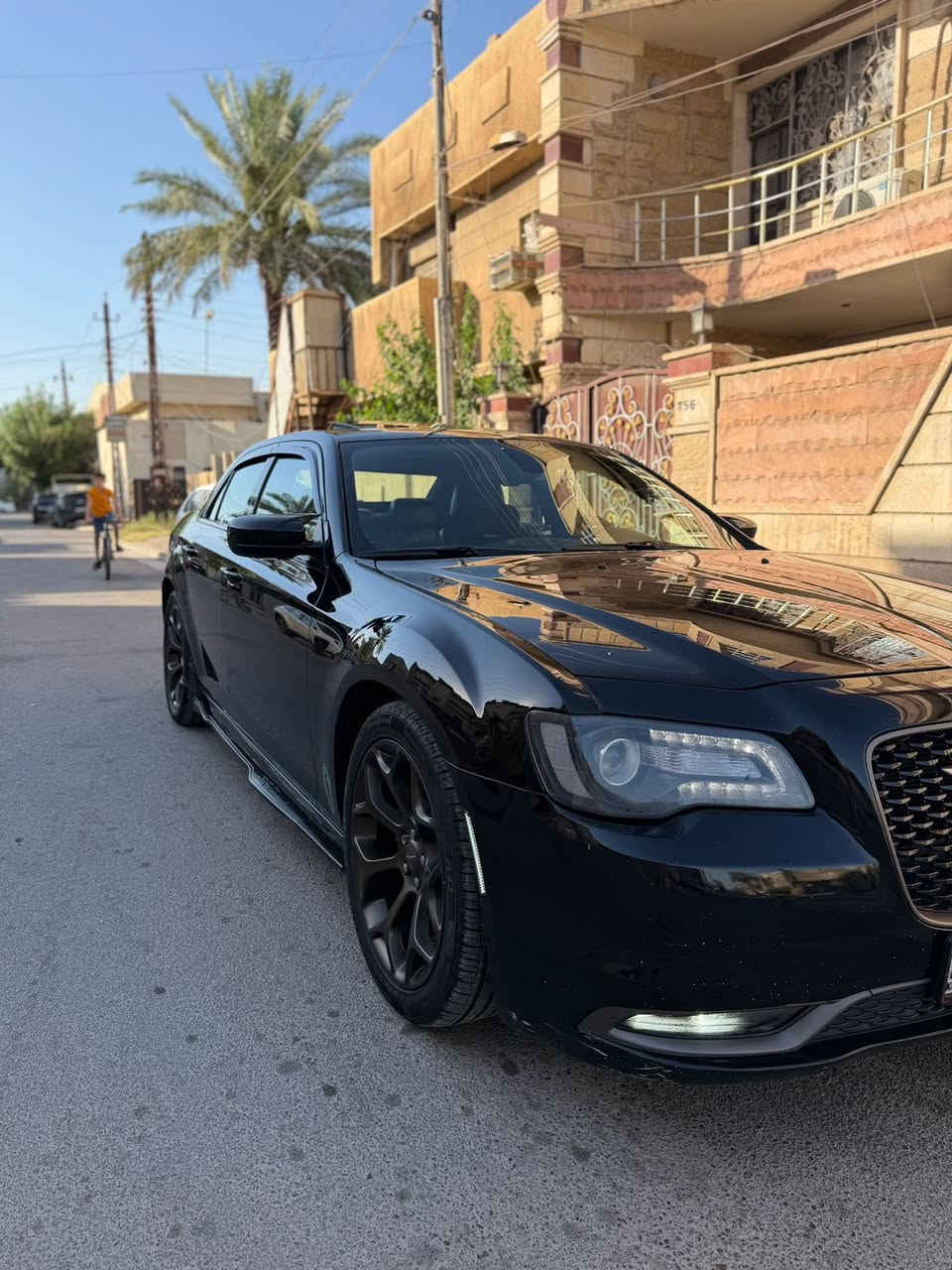 كرايسلر 300S . (كولد) .

الموديل : 2018  . (كندي) . 
العداد : 132 miles
المحرك : V6 . 3.6L . 
الضرر : صبغ دعامية أمامية 
السعر $ 235 بيها مجال 
 الرقم اربيل 
موقع السيارة بغداد/ السيدية 
ه‍ : ***********
المواصفات :
* پانوراما . 
* مصابيح امامية زنون مع LED . 
* ويل قياس 20 أنج گولد . 
* شاشه كبيرة كاربلي.
* سستم صوت الپاين 
* مقصورة الركاب من الجلد الفاخر .  
* المقاعد الأمامية كهربائية . 
* مقاعد أمامية وخلفية تدفئة . 
* تشغيل عن بعد . 
* تدفئة ستيرن . 
* محدد سرعة . 
* تلفون بلوتوث . 
* كاميرا خلفية .
* مرايا متحسسة للاضاءة العالية .
* كير شفتر بالستيرن . 
* دخول ذكي (بصمة) .
