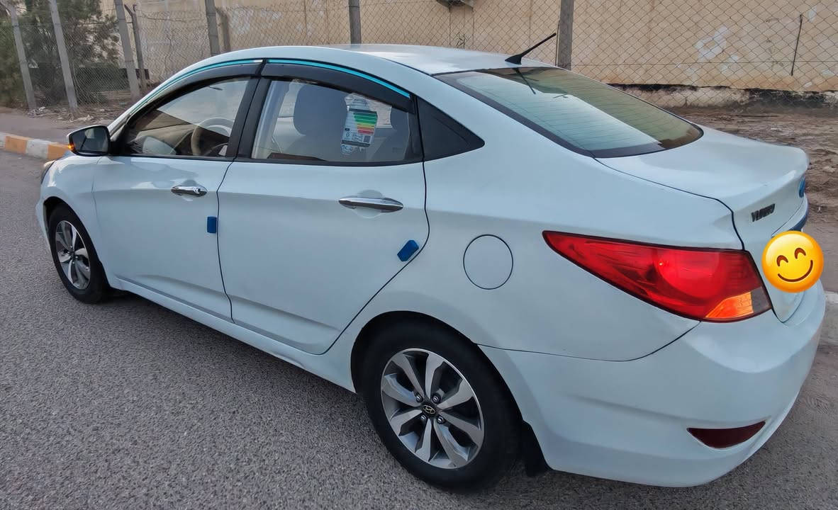 السلام عليكم
ىسياره للبيع النوع/ هونداي اكسنت 
الوارد /خليجي موديل (13) 
نوع المحرك / دوش (1600) مكفول
نوع الكير / AT  مكفول
حالة التبريد جاهز  وجيده
مستوى الحداديه 75℅
الضرر / تبديل جاملغ امامي وصبغ داير الجاملغ الخلفي والباب الخلفي صبغ خفيف بدون دواخل 
السياره جاهزه بدون نقص
المواصفات / ويل كب كروم، اشاير بالمري، شاشة، تحكم ستيرن لايت زنون ثلجي،،،  سنويه جديده لسنة 2031 ، هزه جديده، راعي السياره بالناصريه طالب تحويل مباشر
السعر / #85$ قابل للتفاوض
العنوان / ذي قار / الناصرية /مجمع تينا السكني ، ملاحظه السياره بيع فقط و شرط التحويل
للاستفسار الاتصال على الرقم ***********
يتوفر واتساب

