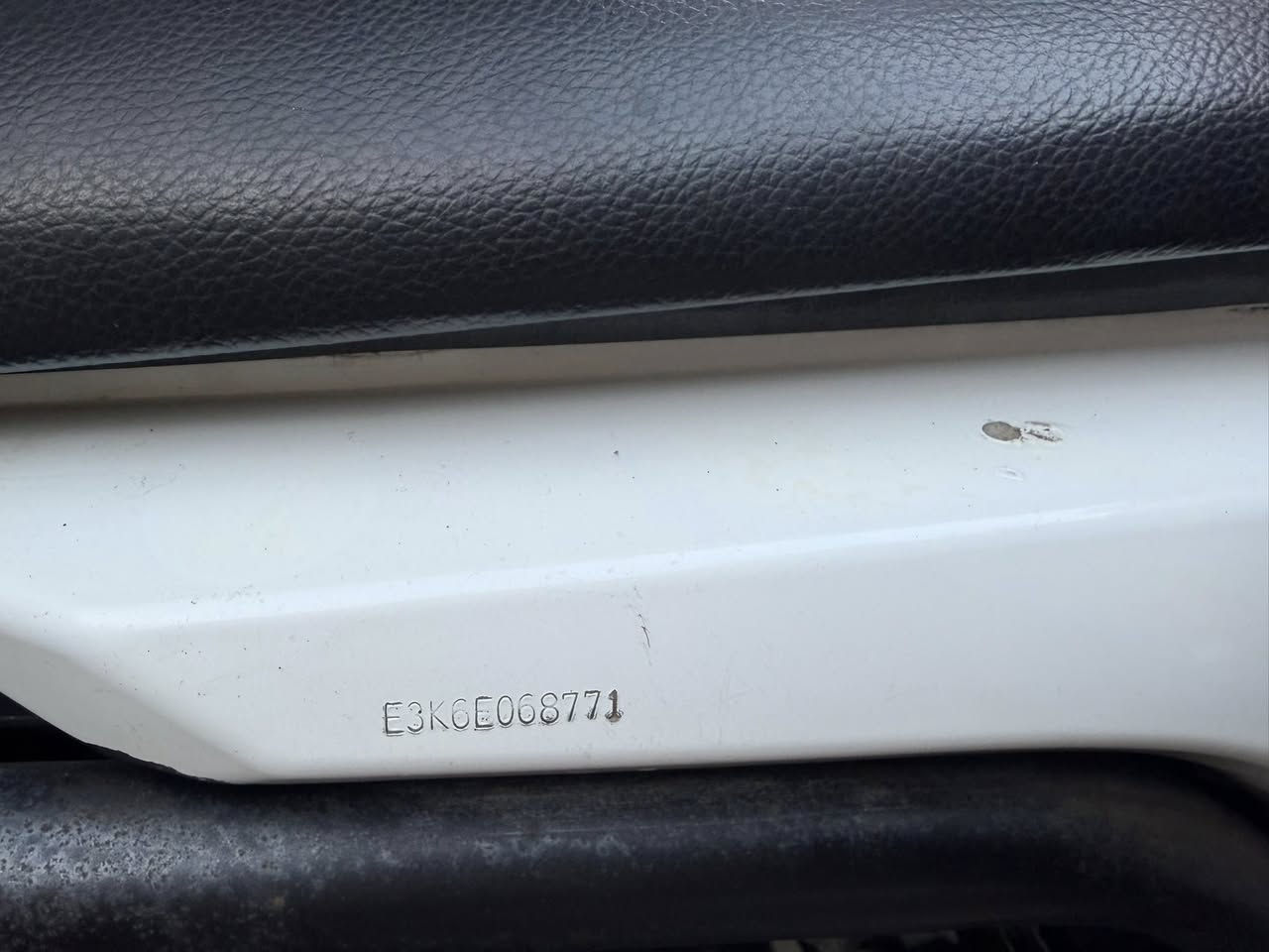 السلام عليكم شباب دراجه جبلي مال رمبه صارلهه اشهر تقريبا من نازله نضيفه فول احله من الصوره ختم واحد ويه المكينه كلشي شغال بيهه سعرهه واحد و١٥٠ وبيهه مجال شي بسيط لشراي 
موجود خاص وهاذ رقمي ***********
