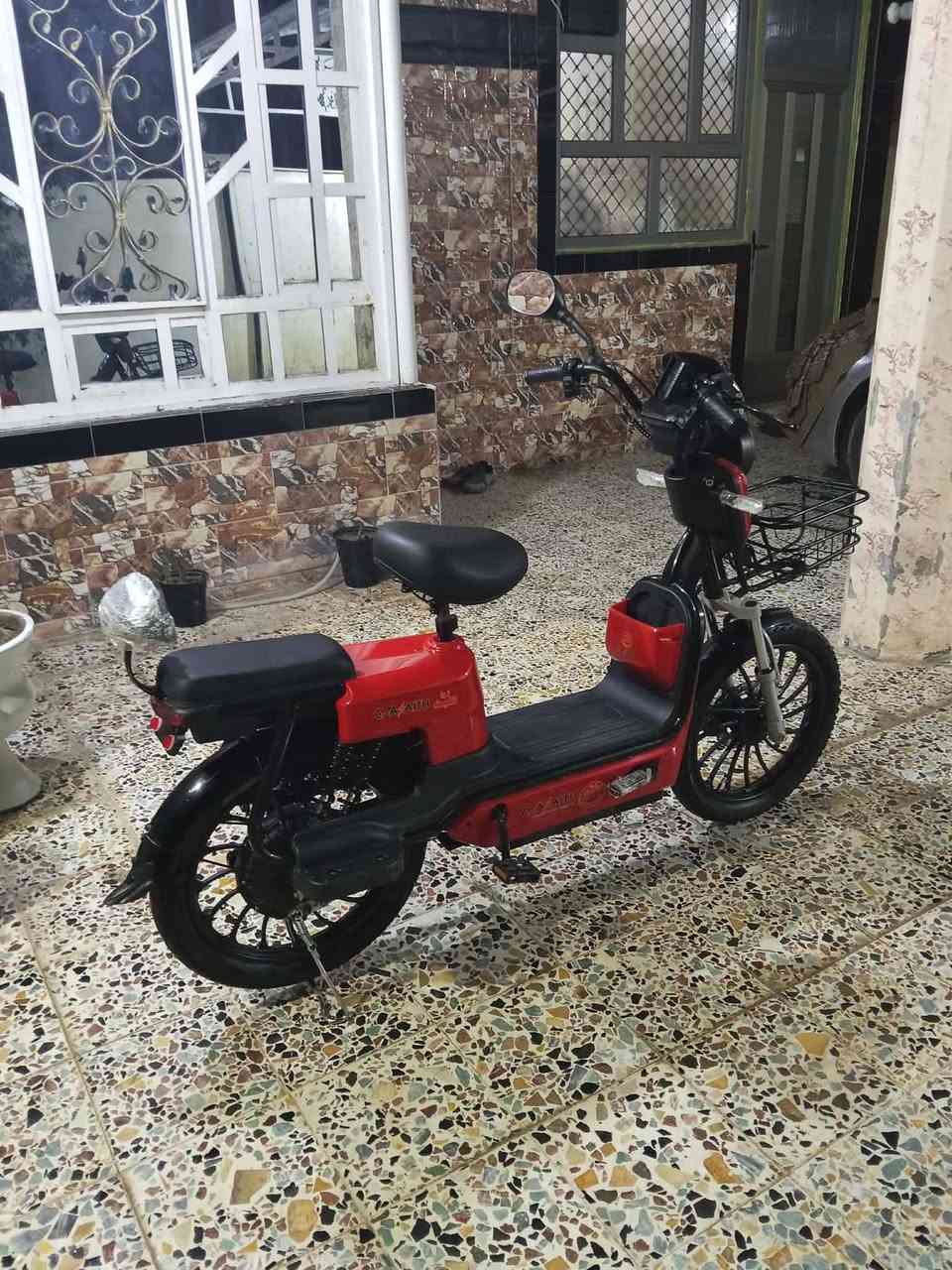 سلام عليكم دراجه شحن مديل 25 جديده مستخدمه سبوع دراجه حيل نضيفه سعر 350 وبي مجال ه‍ ***********
