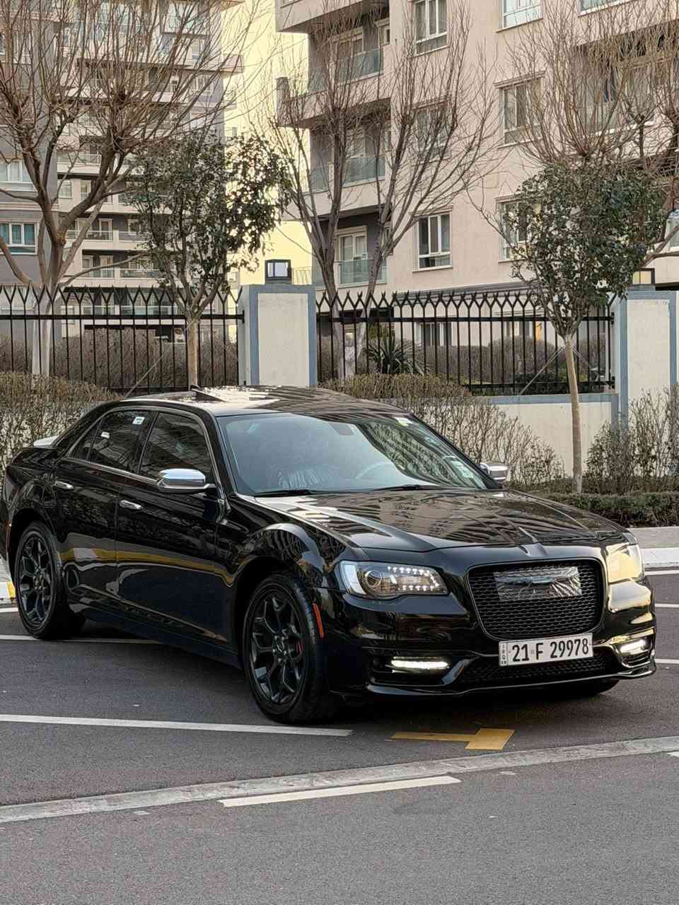 Chrysler C300 2016
کرایسلر٢٠١٦
مواسەفات C فول فول 
پانۆراما
بەصمە
کوشن جلد
کوشن کارەبا
کوشن خەزن
کوشن ساردوو گەرم
پەردە کارەبایی
شەخال
کامێرا 
AWD
تەحویلو خەرامە بەشەرت
سەیارەکە بێ بۆیاخە بەس یەک پەڵە کارتی هەیە
بێ ئەوەی ناوی گرتبێ پێشو دوای کەپسە
گێڕو مەکینەی بە شەرت نەکراوەتەوە
 دەعمی بۆ دەعمی بەشەرت 
شوین سلیمانی
*********** whats app

