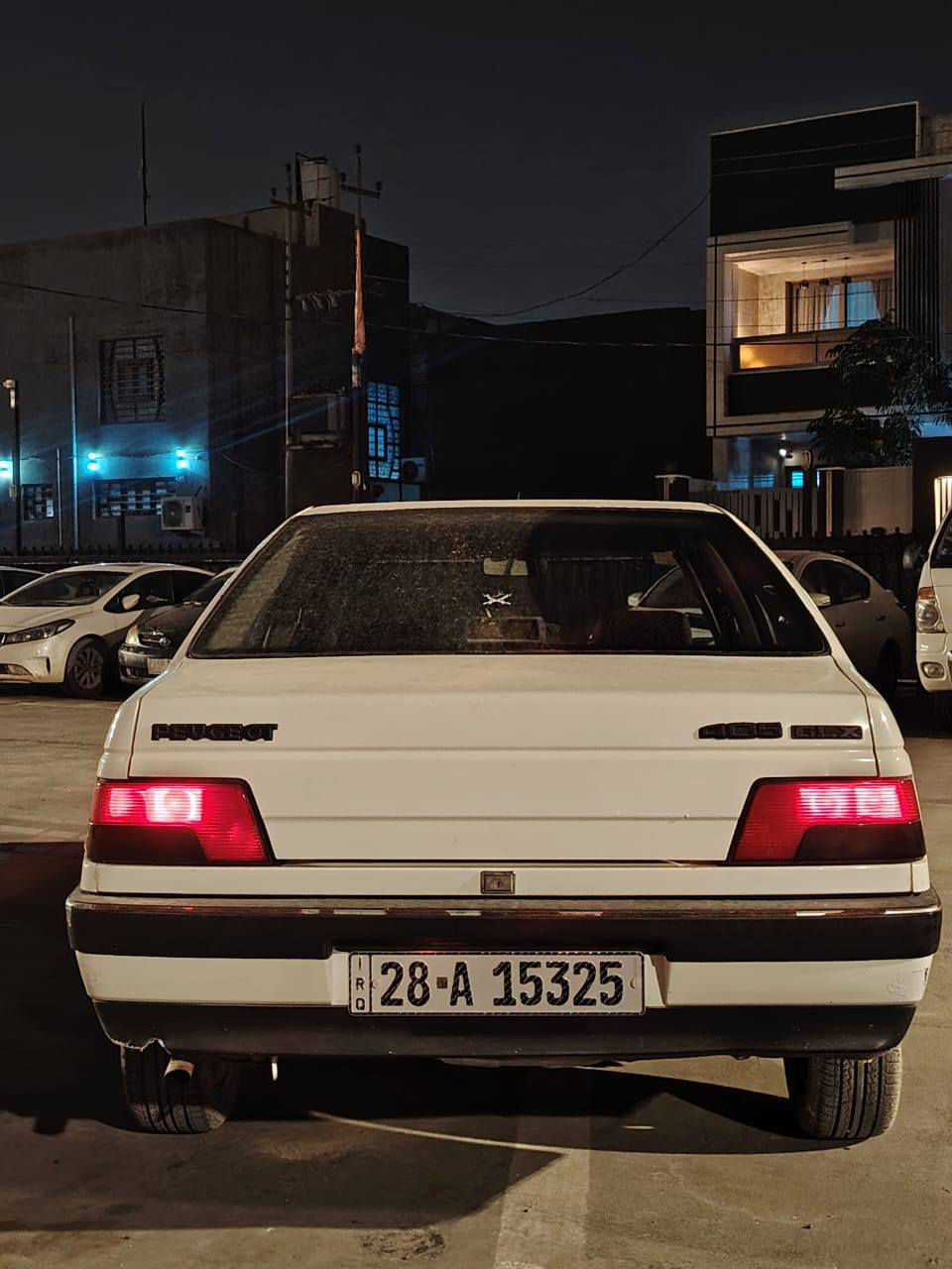 بيجو 405 رقم نجف انگليزي موديل 12 سيارة جاهزة مكينه وكير وتخم تاير تبريد كلشي شغال
بيها جاملغ وبنيد صبغ بدون دواخل 
مال جناي ماشيه 180 حقيقي 
سعر 42$
مجال قليل 
*********** للاستفسار
