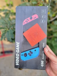 جهاز ألعاب • مستعمل • قابل للتفاوض