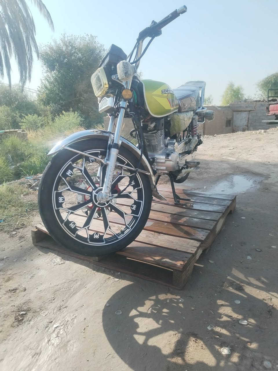 سلام عليكم  للبيع  سافان موديل  2024دراجة جديد  مكفول من كلشي  كهربايات  شغاله كلهه  سعرهه 800وبيهه مجال  الشراي يتفضل خاص او يتصل ***********
