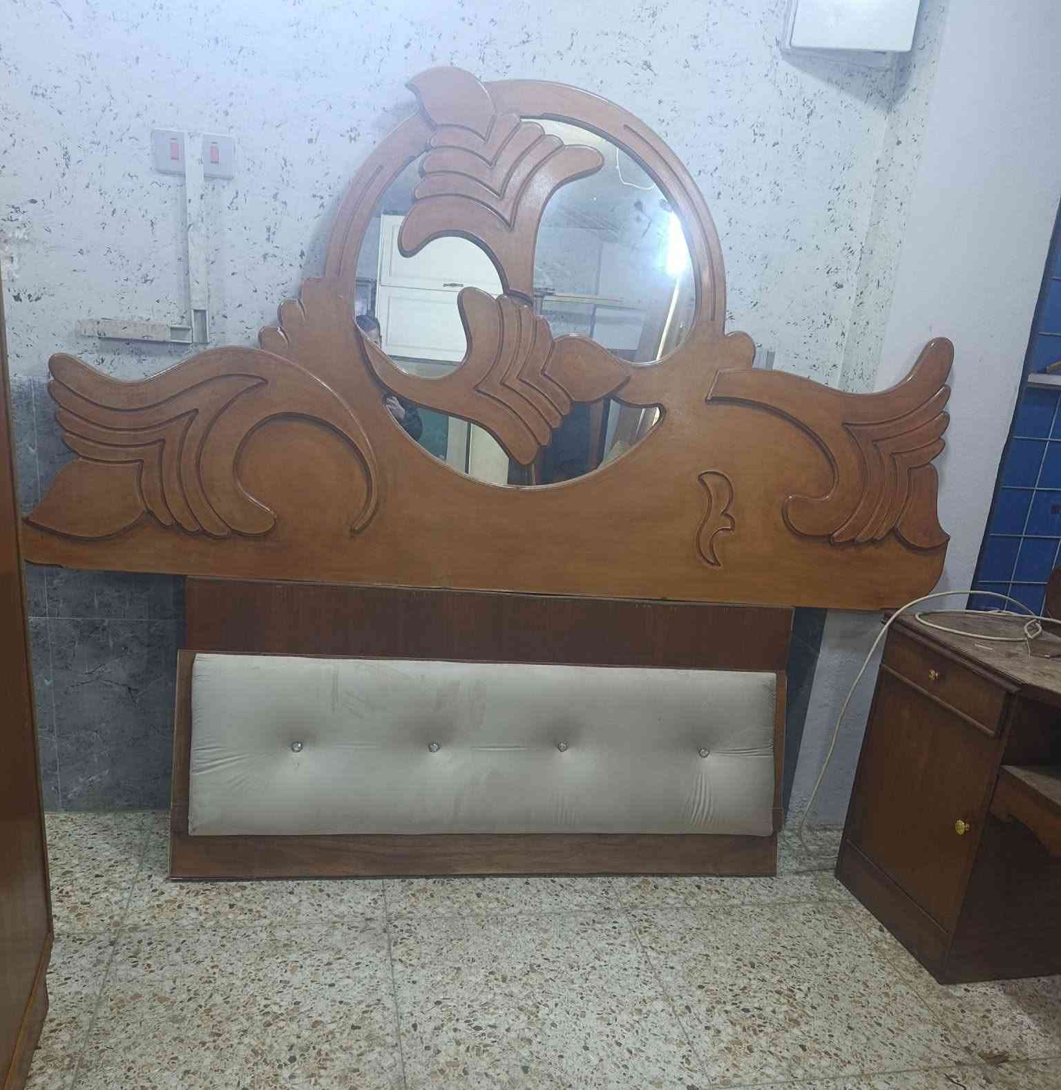 نكول ياالله/سلام عليكم 
غرفة نوم صاج كنتور ملحق 
سعرها 525 
عنوان كركوك حي النصر/***********
