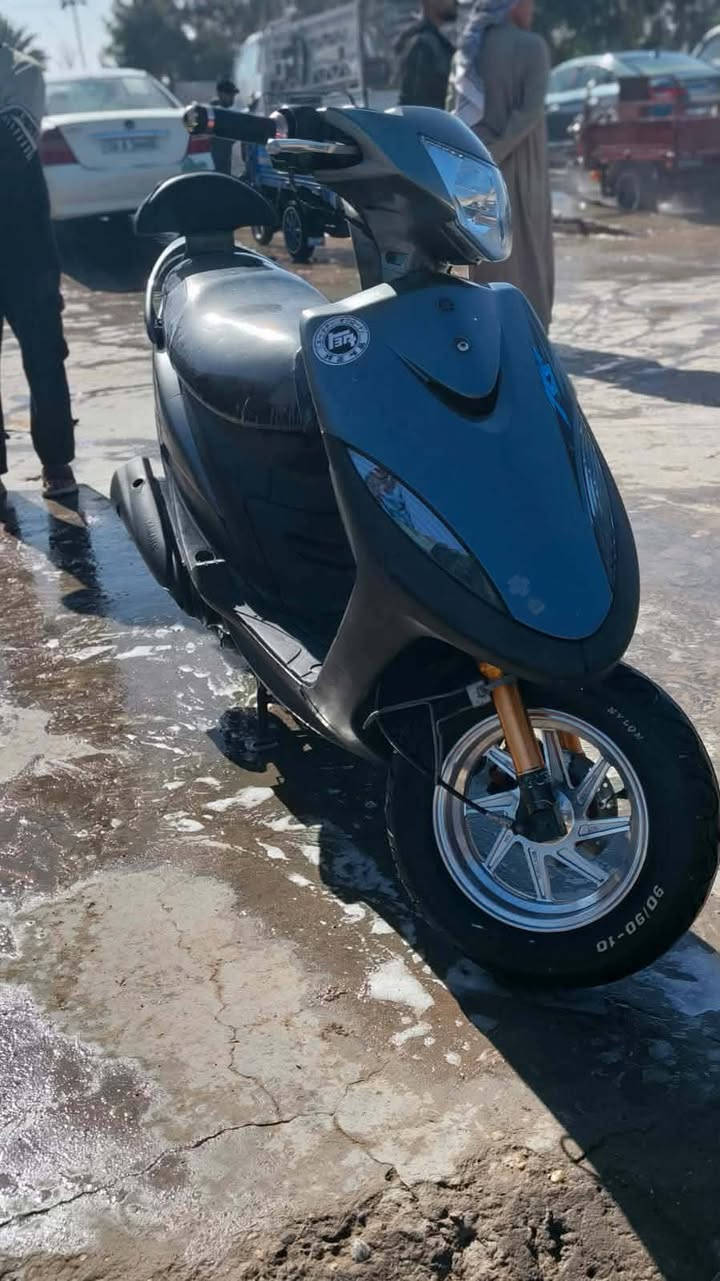 دراجه ماكس عدله كفاله عامه صارله 8اشهر من طلعته من الحاويه ابيعك بدون ويل مليون وبيه مجال دوانيه عفك الهاتف *********** الدراجه لاتنقيص ولا تبخير برغي مامفتوح بيه
