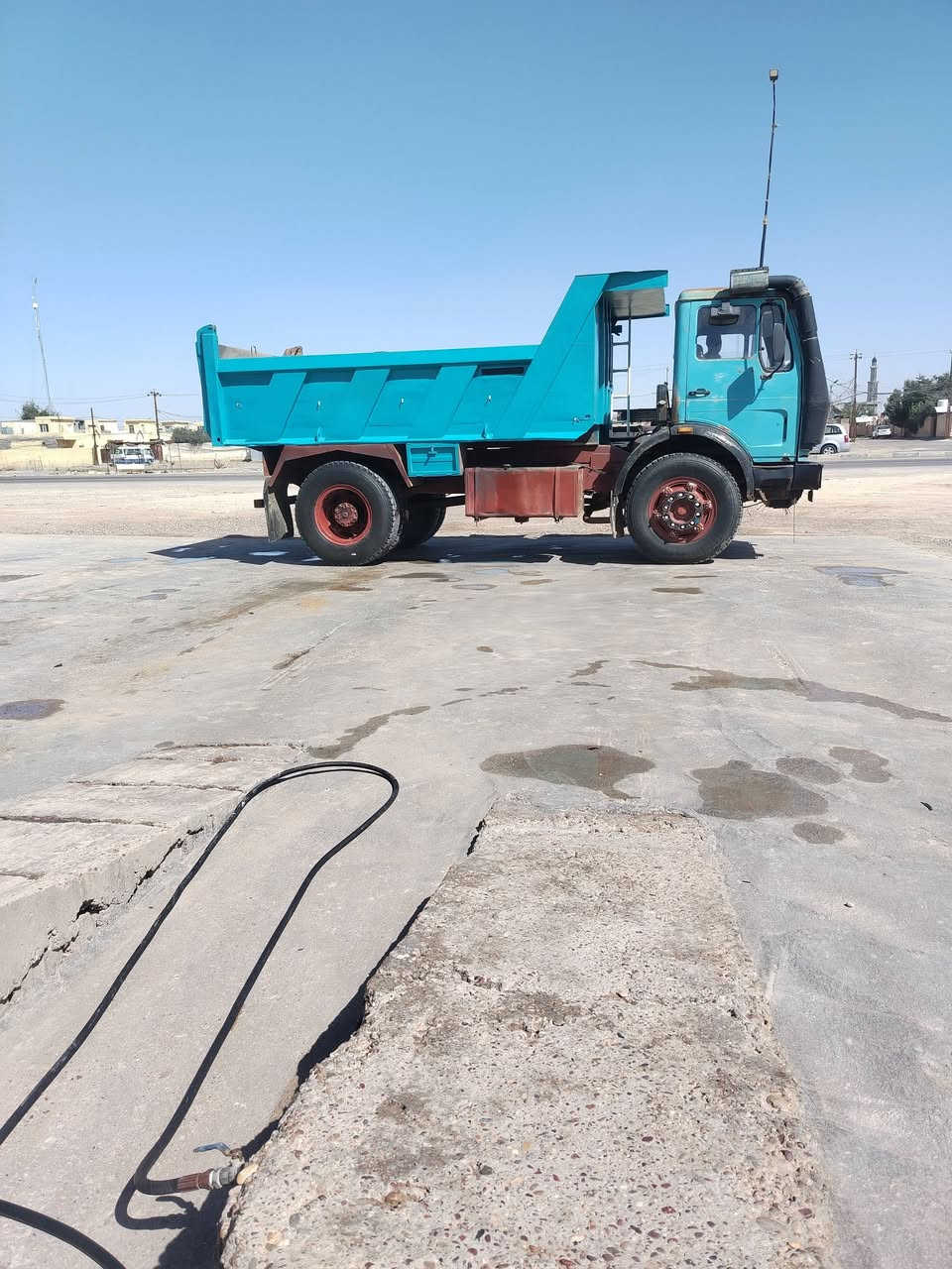 للبيع البي موديل 75 محرك ٢٥ كير٢٥ بدي اقجم بلادي رقم انبار        
***********و***********
