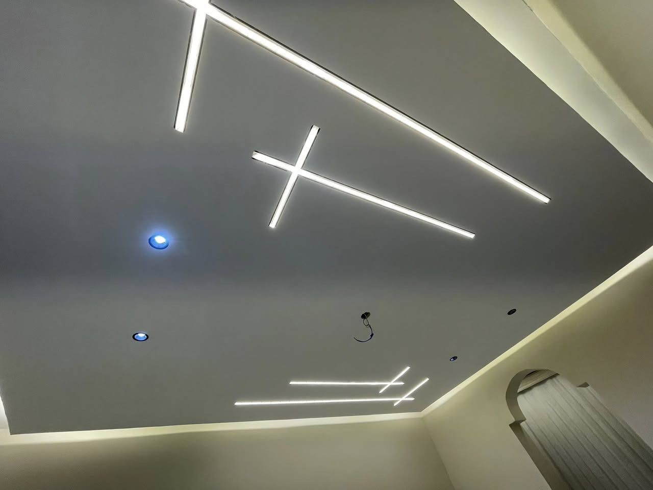 أحد أعمالنا  الكهربائيه.                  مرحله التقفيل.  ًًًً.     .   مستعدون لتأسيس.  منازل محلات شقق مباني    ‭0782 761 1473‬.  مراسله الحساب.    فيس.   وتساب

 
٠جميع أعمال الكهربائيه
 كهرباء المنازل والشقق والمحلات

١-توزيع نقاط الاناره 
٢-توزيع البرايز
٣-توزيع المكيفات
٤-توزيع نقاط الستلايت 
٥-توزيع نقاط السخانات
٦-توزيع الكاميرات
بيانو درج
