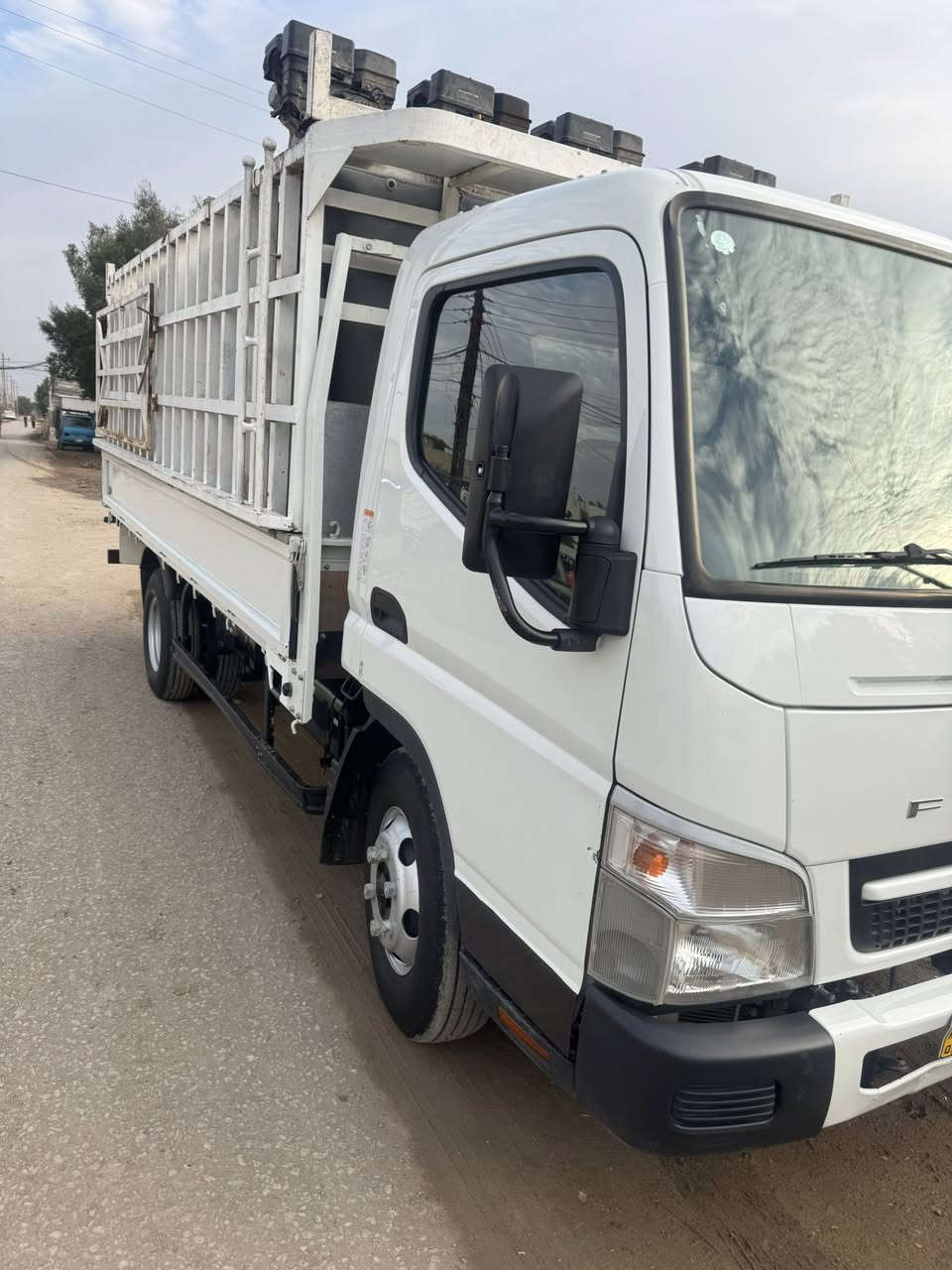 السلام عليكم   كنتر 2025 ماشيه 75الف     ***********
