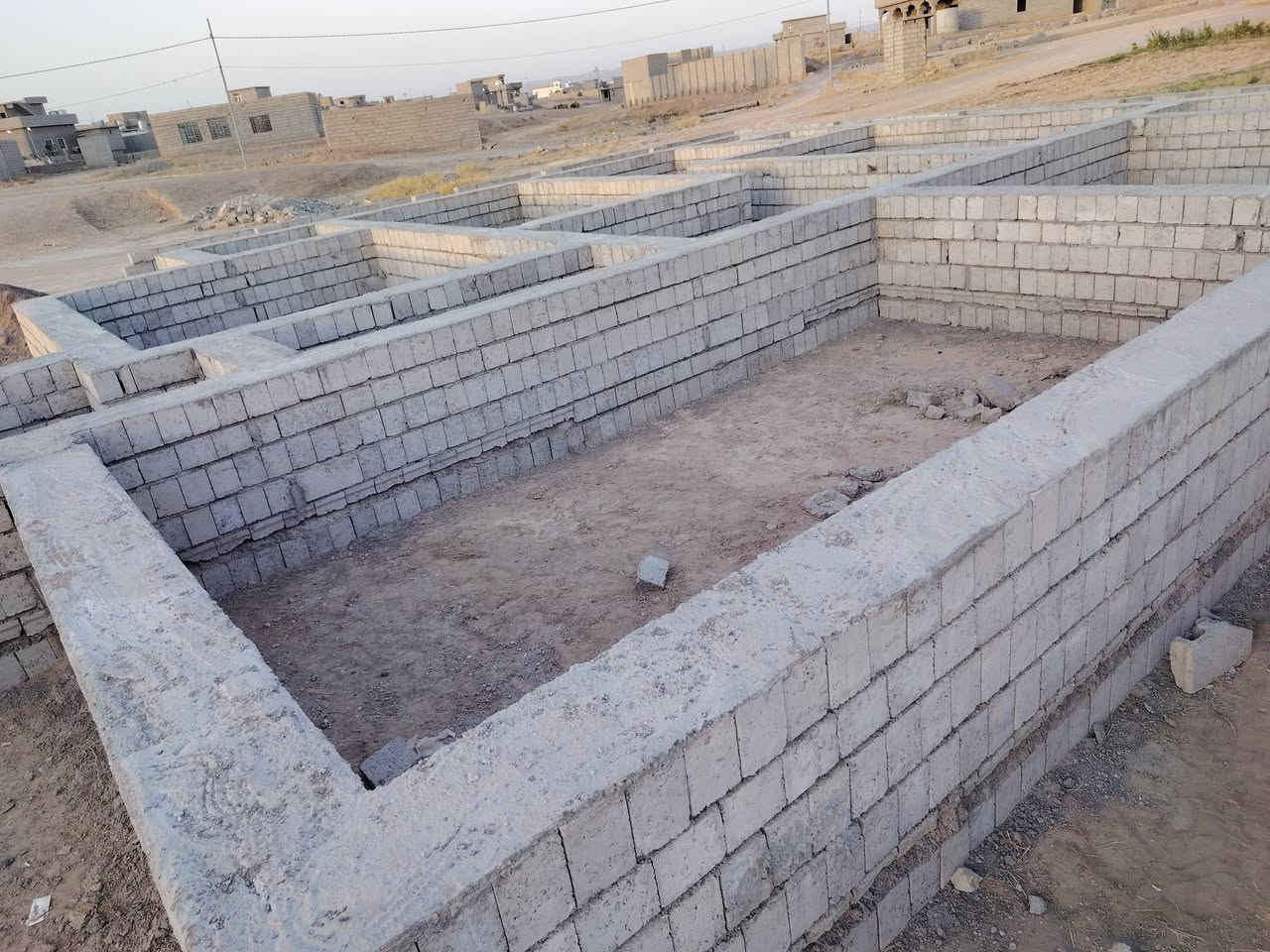 السلام عليكم
كادر بناء متفرغ 
🔹دقة في العمل
🔹الالتزام في الموعد
🔹السرعة في البناء
عملنا يتكلم  بدلاً عنا ، جزء من اعمالي 👇👇
للحجز والاستفسار الاتصال على الرقم التالي  ***********
سيد احمد الكباشي
