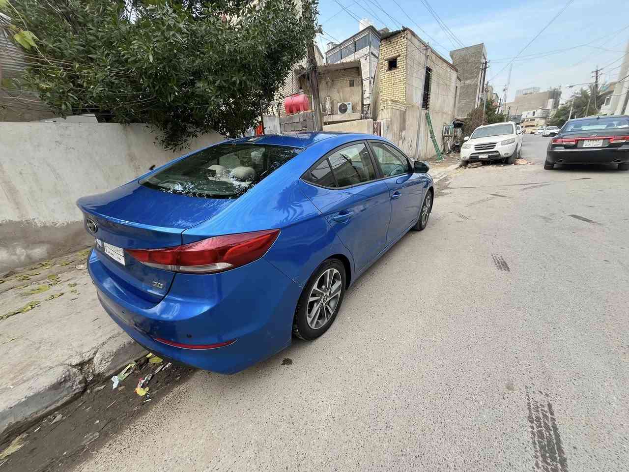 النترا 2017 وارد امريكي 
حادثها باب السائق + جاملغ مبدل اصلي + صبغ هلال جاملغ خلفي عكس السائق باقي السيارة مكفولة من الصبغ 
المواصفات 
تحكم جهتين 
كامرا دوارة + شاشة اصلية 
كشنات تدفئة
رادارت مري جانبية
بصمة تشغيل
بصمة ابواب 
ويل كروم 
وباقي الموصفات المعروفة
المحرك مفتوح 
رقم بغداد باسمي تحويل ثاني يوم 
السعر 122 بيها مجال بسيط 
ملاحضة حدادية جديدة
باتري جديد
داينمو جديد
رقمي ***********
المكان بغداد الكرادة
