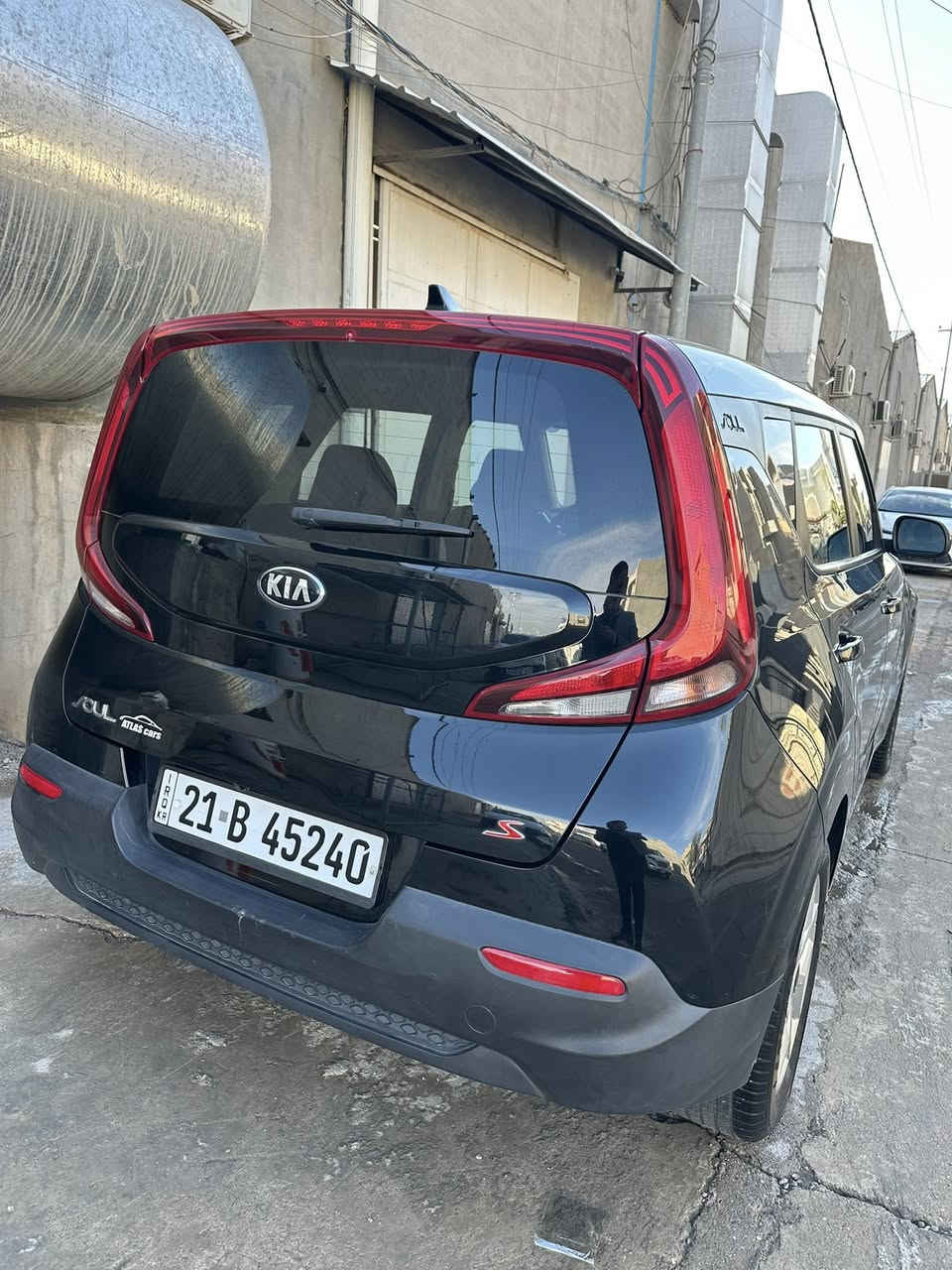 كيا صول ٢٠٢١ بدون صبغ
مواصفات اس ماشي ٧٨ الف 
سعر ١٤٥ عنوان كركوك واتساب ***********
