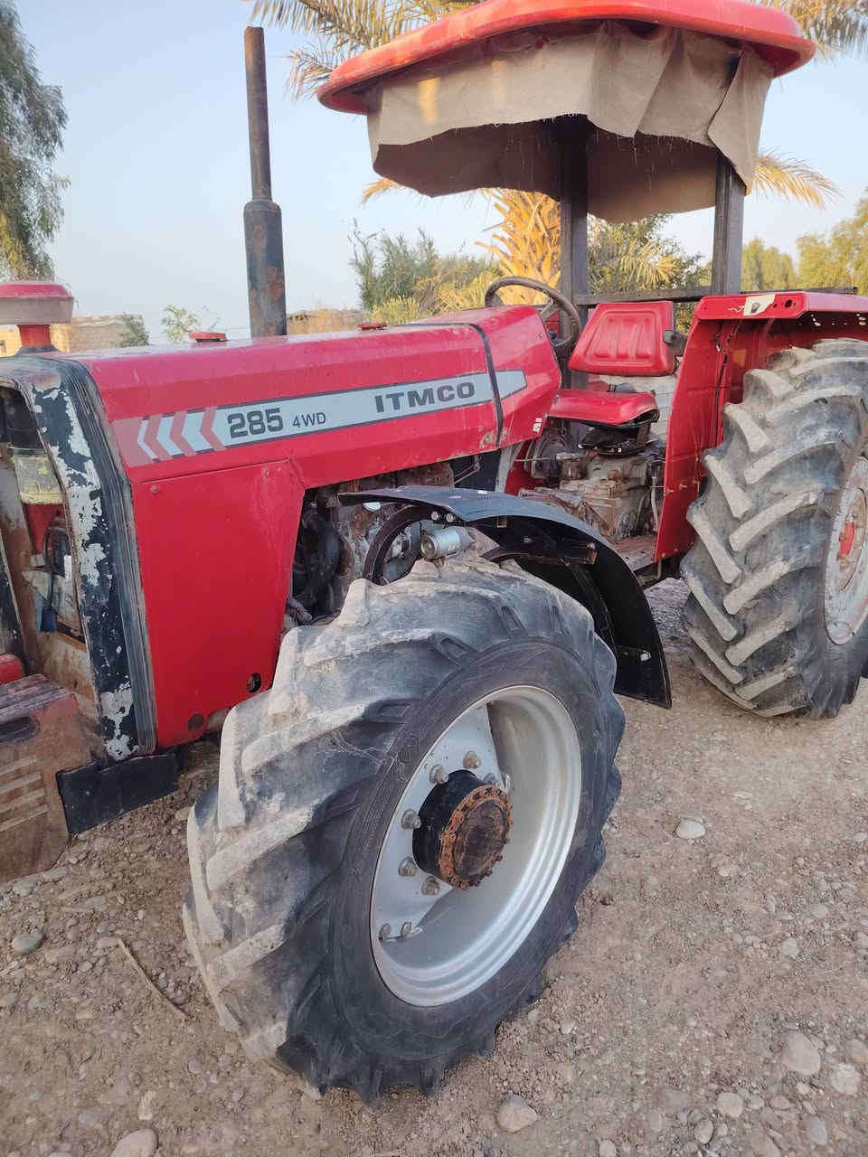 تركتر فوركس انكليزي محور للبيع
العنوان كركوك داقوق 
الرقم ***********
         ***********
