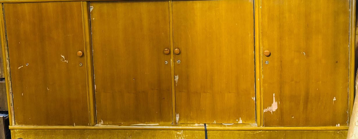 السلام عليكم غراض بيت للبيع
كنتور عرضه 370 سانتيم وطوله 2مترتين 250 الف
كاونتر كامل 300الف
4ثريات من هذني الكبار 75
برده ملكيه 50الف
ميز 3 امتار 100الف
مروحه 15
جرارات 10
تواص واتساب.
***********
