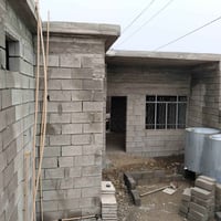 هيكل للبيع ركن المساحة 115 واجهه 7 ونص تقريبا يحتوي ابواب شبابيك تانكي...