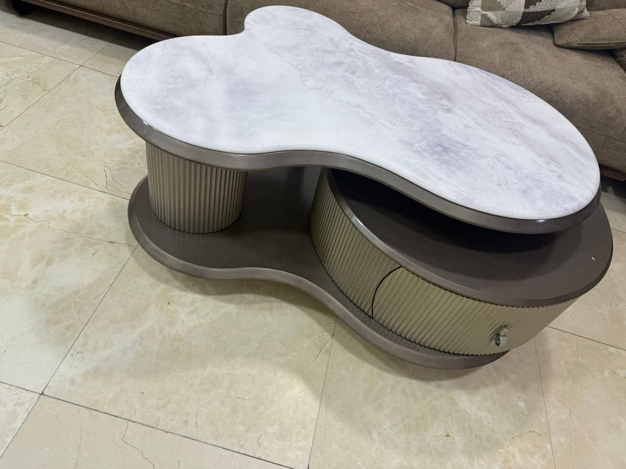 لحك تخفيض اخير- ميز وسطي جديد غير مستعمل للبيع لان حجمه مو مناسب للصالة
٣٠٠ وبي مجال بسيط


**إذا كنت صاحب هذا الإعلان وتريد حذفه لأي سبب، رجاءا أرسل رسالة إلى الدعم الفني**