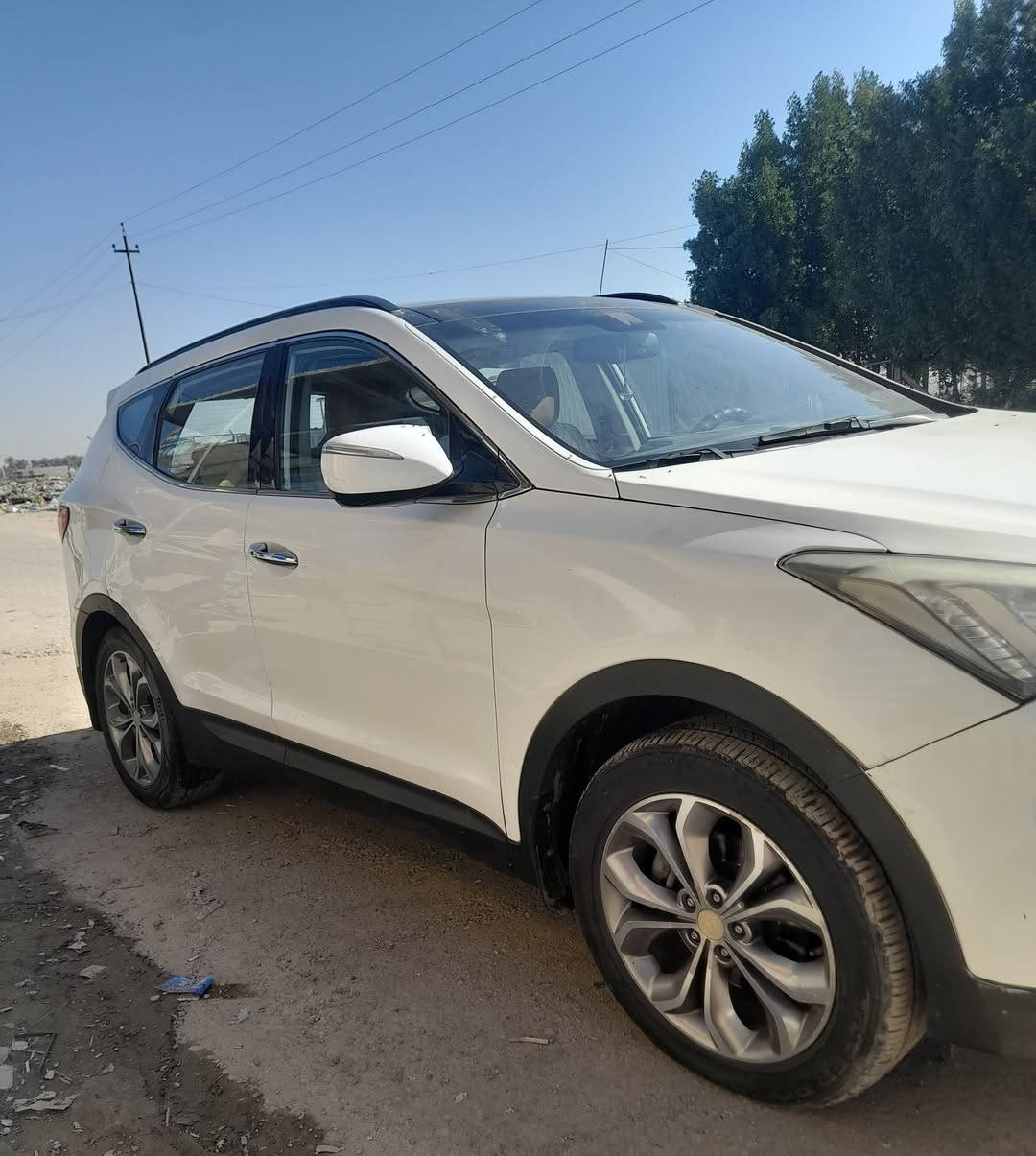 سنتافي خليجي 2014
فول مواصفات واحد على واحد 
بصمه بنرامه كامره دواره 
مري شفط 
7راكب
6سلندر 
بيهه جاملغ صبغ فقط لأيمن 
سياره حلوه احله من صوره
مكان بغداد 
***********
