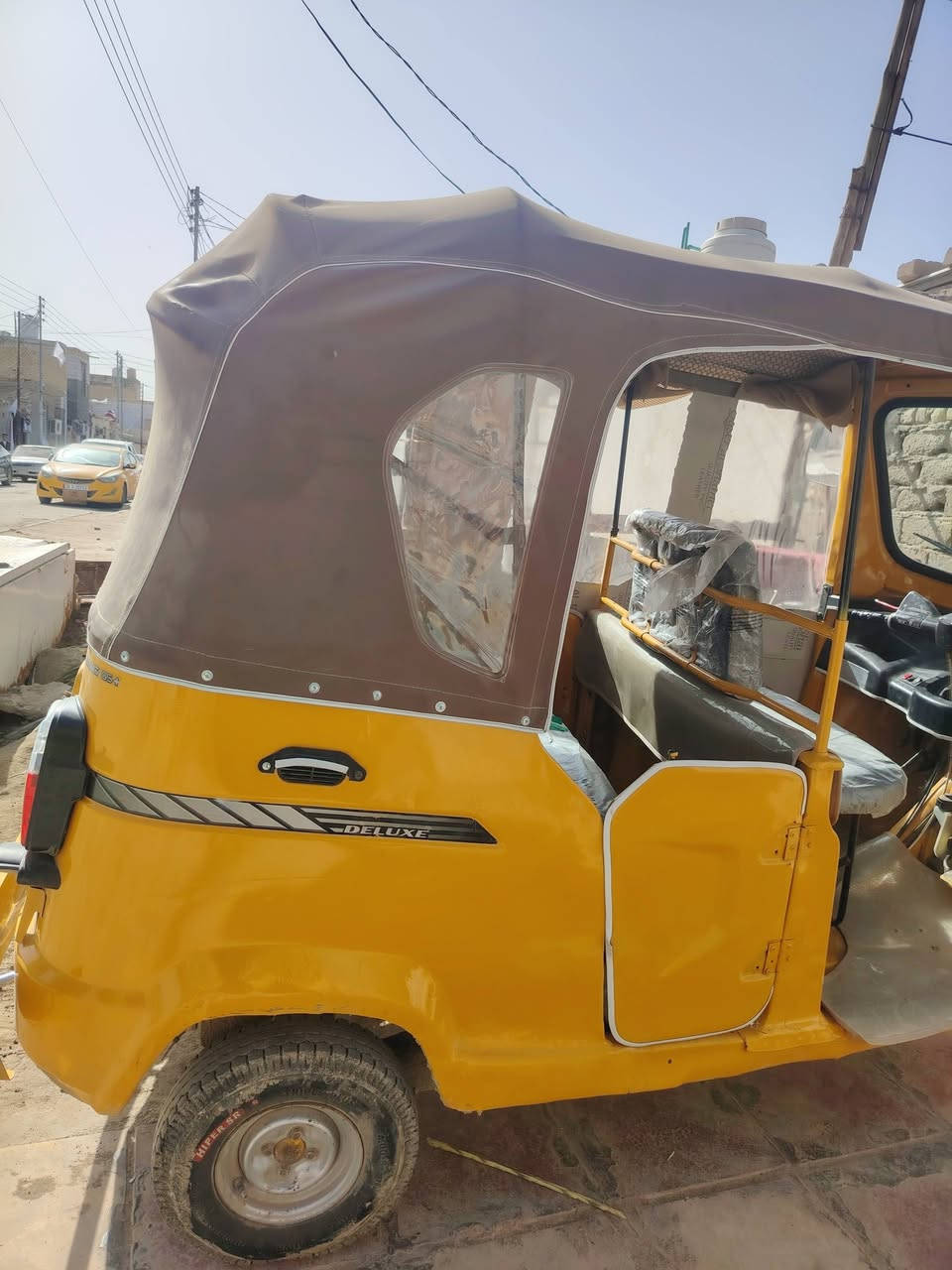 تكتك موديل ٢٠ أوراق مكان ناصريه سعر ٤ ملاين بيها مجال التواصل واتساب ***********
