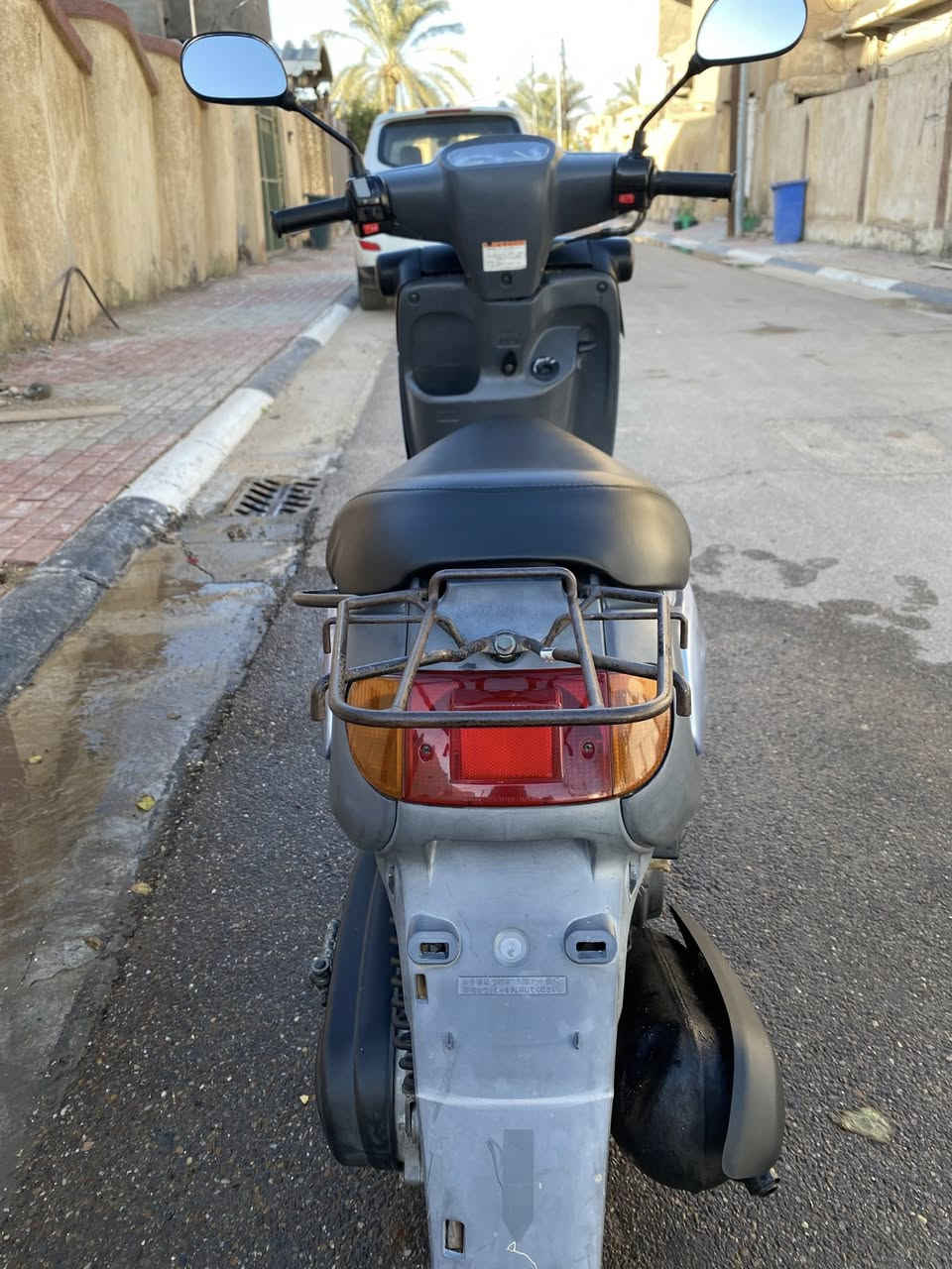 السلام عليكم
دراجة منغولي للبيع السعر 850 الف
الدراجة نظيفة نظافة تامة فقط سلة
مبدلة و تصليح خفيف باللايت الامامي.
للتواصل: ***********
