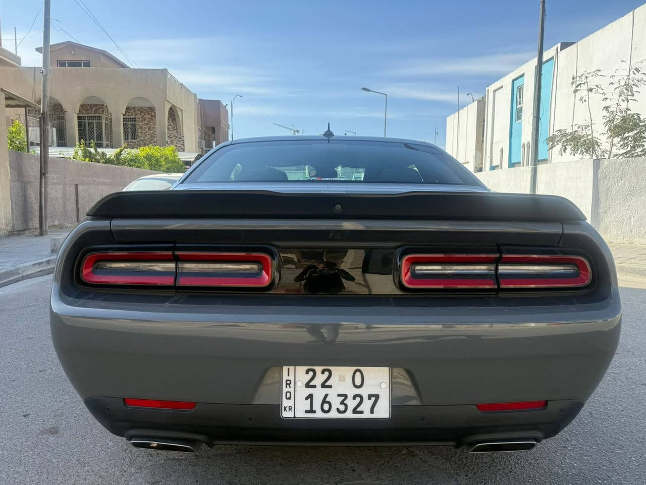 السلام عليكم
جالنجر 2023 رقم اربيل وبإسمي  بجم كبس
بدون اي ضرر امامي  
 RT 8 سلندر
شاشة جبيرة تراك بكج برفرمنس بكج 
سستم صوت الباين  دبلات اصفر srt بلادي 
عليها برمجة من امريكا ايكو تشتغل ٤ سلندر لل١٤٠ اقتصادية  ونورمال و٣ وضعيات للسبورت f1 و f2و f3 
  محدث دعامية srt والقديمة موجودة كلشي مابيها 
حادث جانبي بسيط صبغ فقط جاملغ امامي ايمن وباب مبدل نفس لون
كامله بدون نقص
ماشيه 16 الف فقط جديدة السيارة 
رقم الشاصي 
‏2C3CDZBT5PH653348
مكينه 5700
السعر 250  وبيها مجال بسيط وماكو هيج سعر على هيج لون وهيج حادث وموديل
***********
