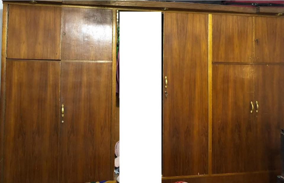 للبيع مستعجل... بوفية بس باب وحده يرادلها تشكيل وكنتور هم موجوده بابه بس يرادلها تشكيل 
مكاني الشرطة رابعة
للتواصل ***********
