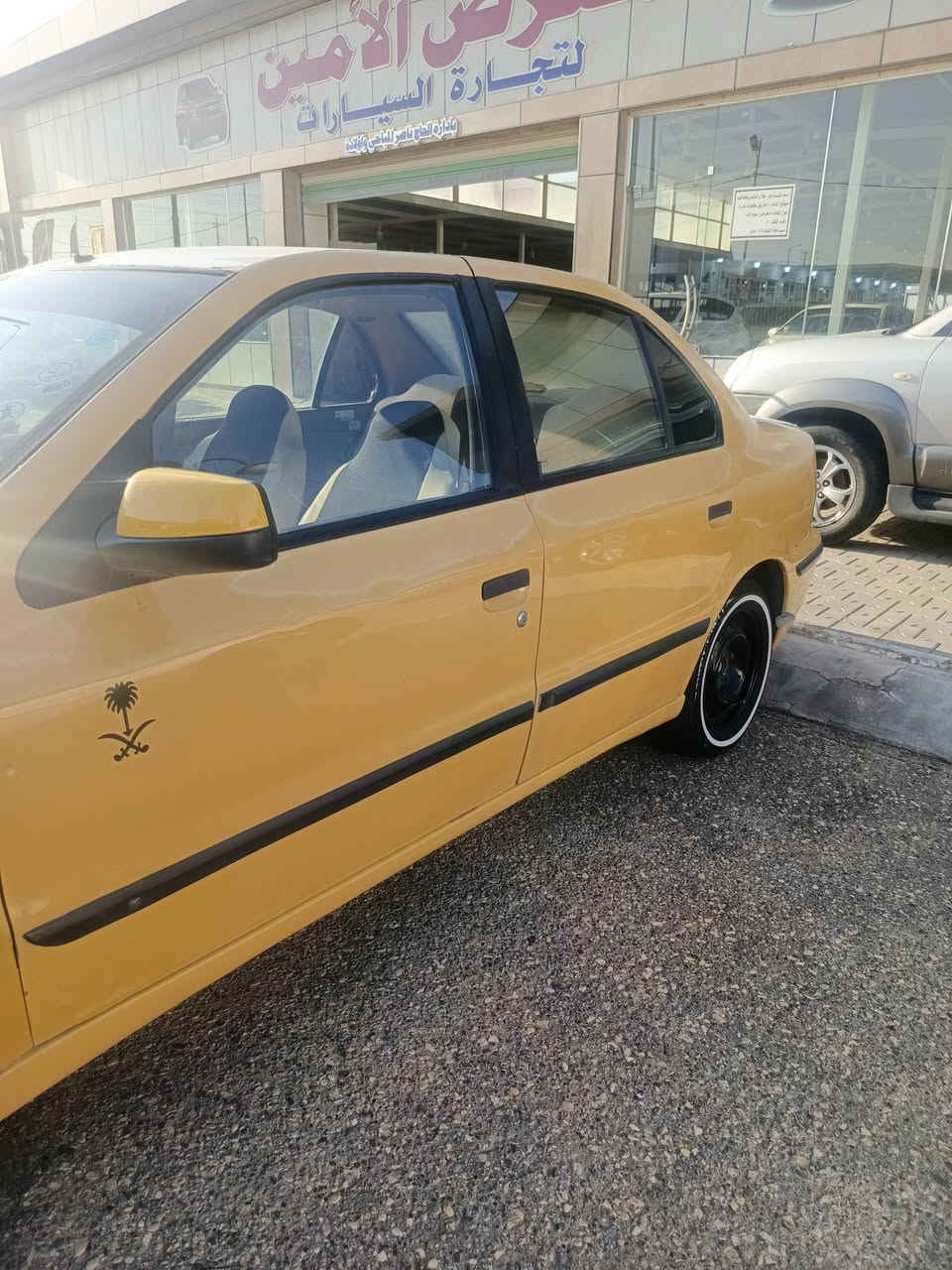 السلام عليكم سمند موديل ٢٠١١رقم واسط بسمي تحويل مباشر مكفول تبريد ثلج مكينه كير مكفول بيه ففط جاملغ صبغ صدر تخم تاير باتري جديد كهربائية كله على البلاد  سنوية ٢٠٢٨ مصفره هيئه وغرامات سياره جاهزه اللاخير ***********
