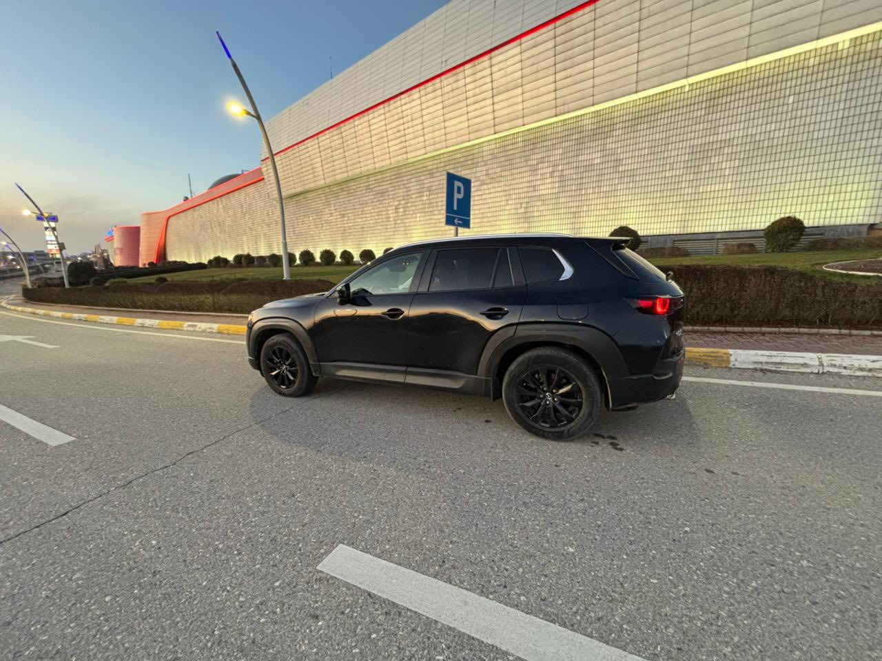 Mazda CX(50)  preferd      2025    Nrxe 181$
مازدا پریفێرد
تەنها 15هەزار ڕۆشتوە  
سەيارەکە مەکينە (2.5)
بێ تۆربۆ
دەبڵ ئەکسل 
تەنها يەک چەمەلەخی دواوەی بۆياخە لەگەڵ بستێک لە سنوقەکەی پێشو دواشی کەپسە 
ئەير باکی نەتەقيوە 
پێشو دوای ڕادارە کوشن هيتەرو  چەن مواسەفاتێکی زۆر 
کاتی نەشکاوەو 3مانگ کاتی لەگەڵايە 
هەتە بڵێي جوانە تکايە مشتەريت تێل بکە 
***********
