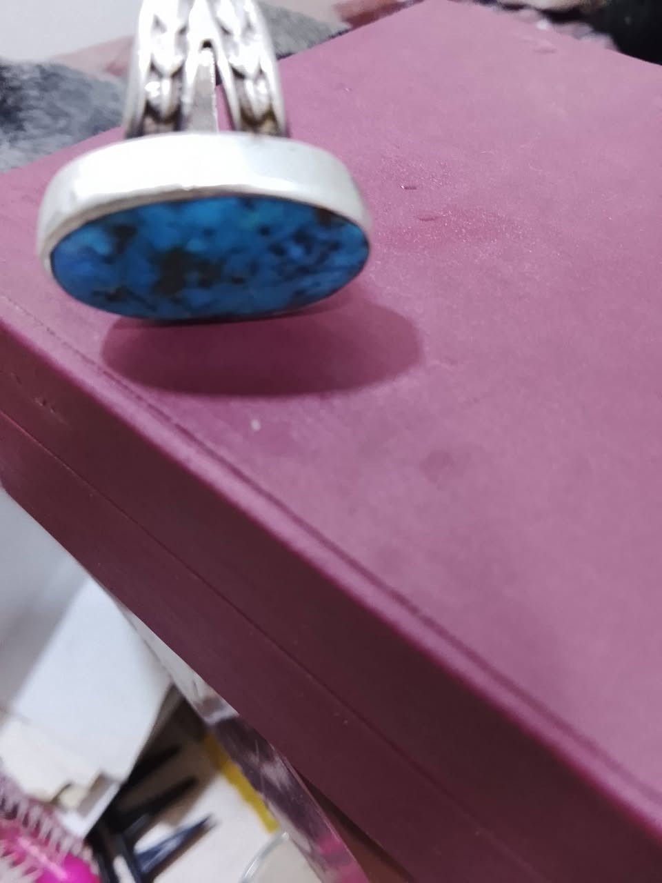 للبيع حجر فيروز نيشابوري حجر ايراني أصلي وصياغه عراقي فضه 925
رقم***********
