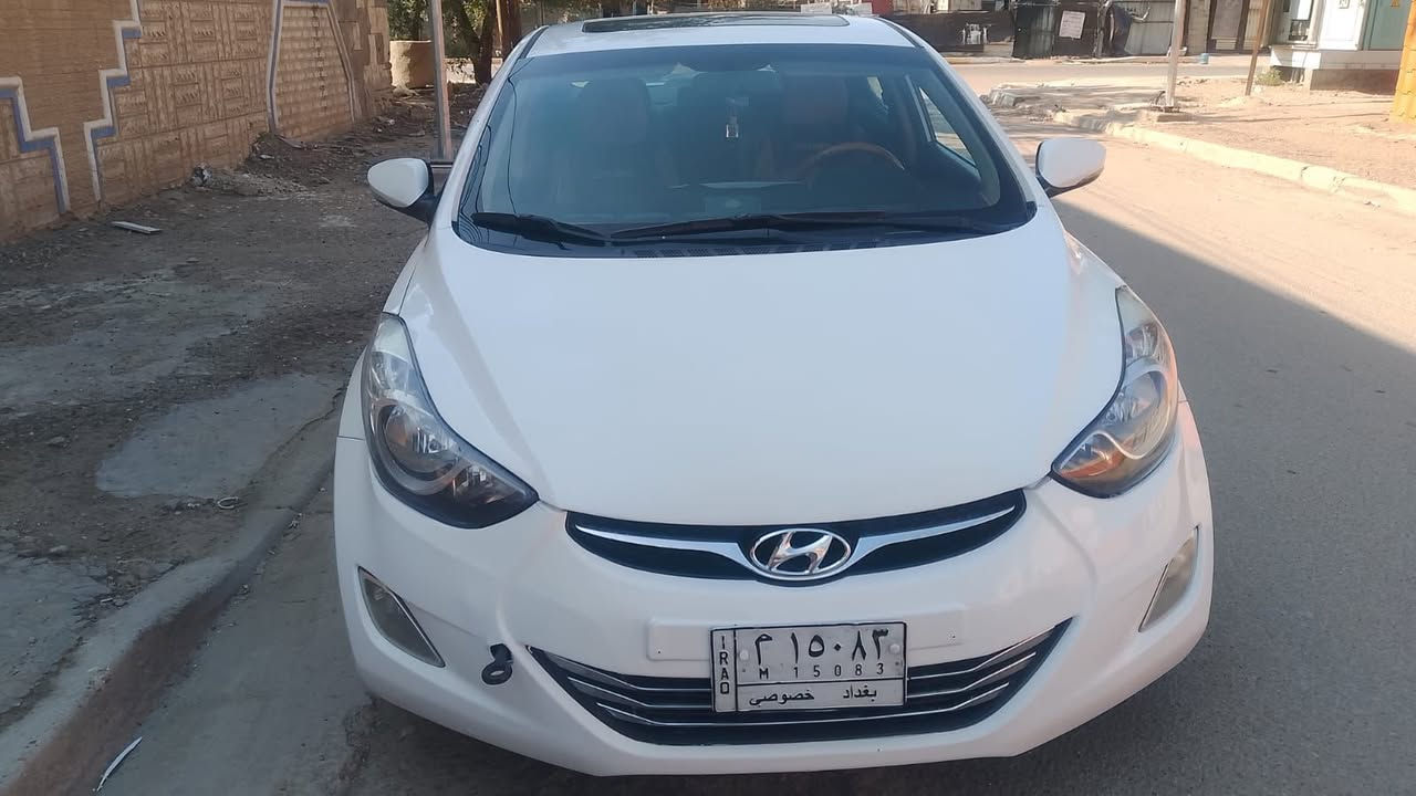 انترا مديل 13 خليجي بيه قطعتين صبغ السياره نضيفه كولش مواصفات فول عدا البصمة
فتحه
بطن جلد + صاج
5ويلكب 
مري شفط ،+اشاير بالمري
شاشه وكامرهالسياره جاهزه تبريد اتري حلو 
تخم تاير وباتري جديد العنوان بغداد السعر 102وبيه مجال 
الرقم***********  المكينه 1600دوش
