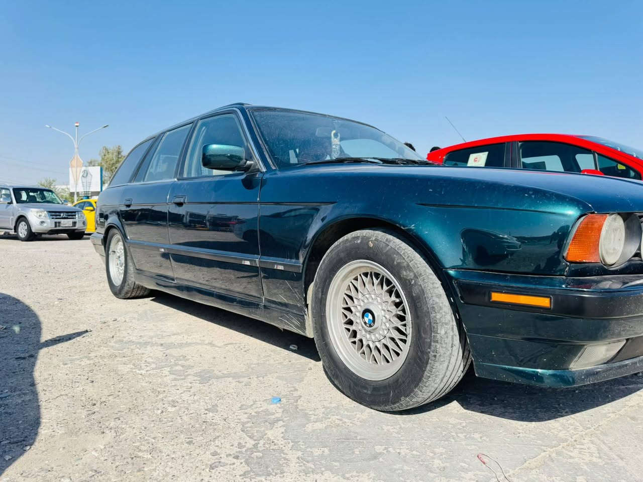 محرك مكفول مسكر عدله  رقم أربيل هزه جديده سنويه جديده وباسمي ومداور بنفس
السلام عليكم سيارة بيئم موديل 1993 ستيشن
اليوم صبغ عام للجمال سياره سياره تعال شوفه 
بعينك العنوان بغداد للاستفسار اتصل ***********
السعر 60 ورقه وبيها مجال بسيط
