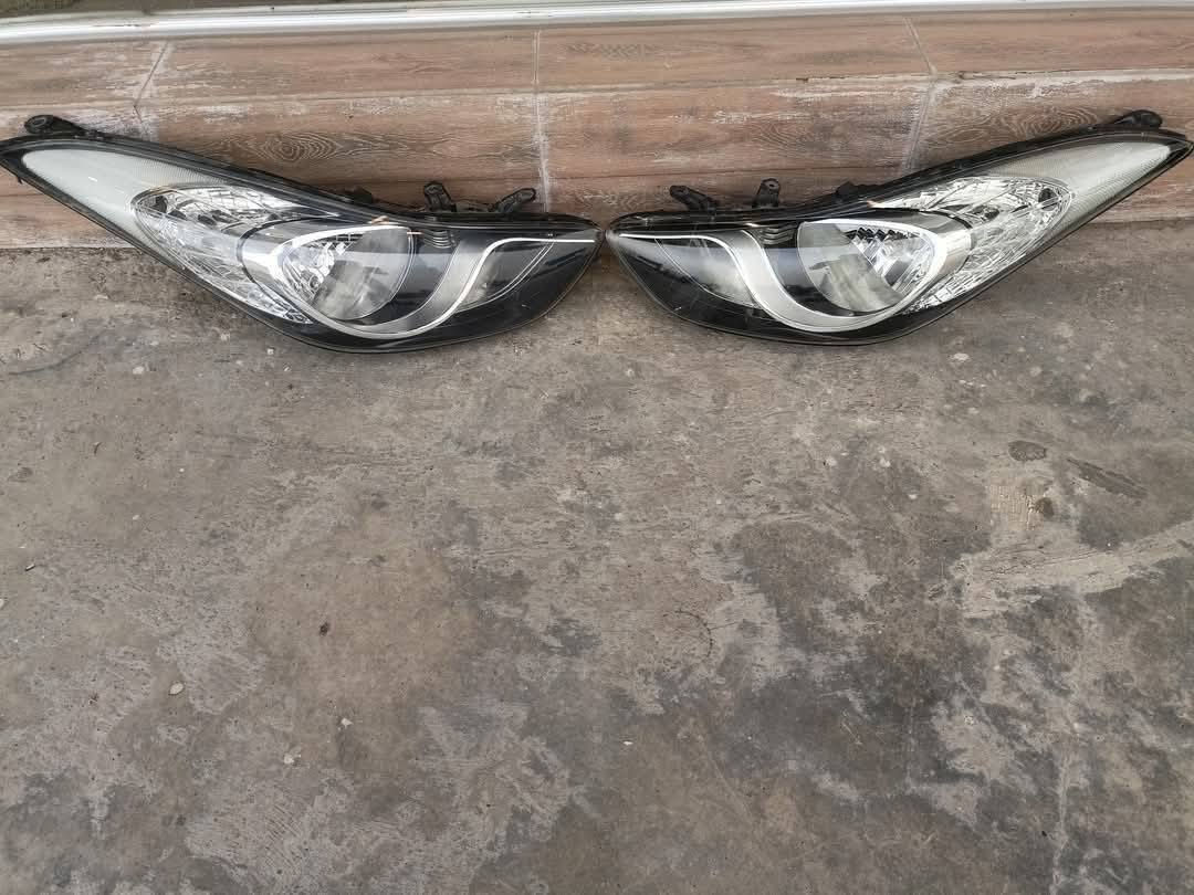 السلام عليكم لايتات وبك لايتات للبيع شرط اصلي العنوان موصل مجمع السلام قرب محطة التأميم
***********/***********
