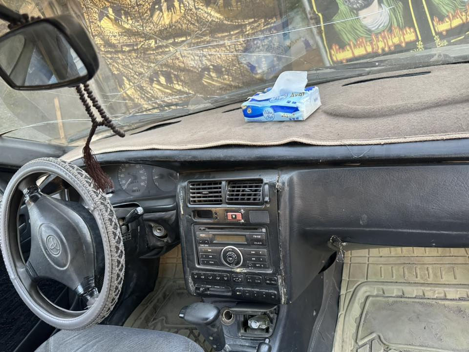 كرونا موديل 1991 كفاله عامه كير محرك حداديه بيها ضربه بجنطه بدون كص السياره ومصبوغه عام سعر 40 وبيها مجال 
***********
